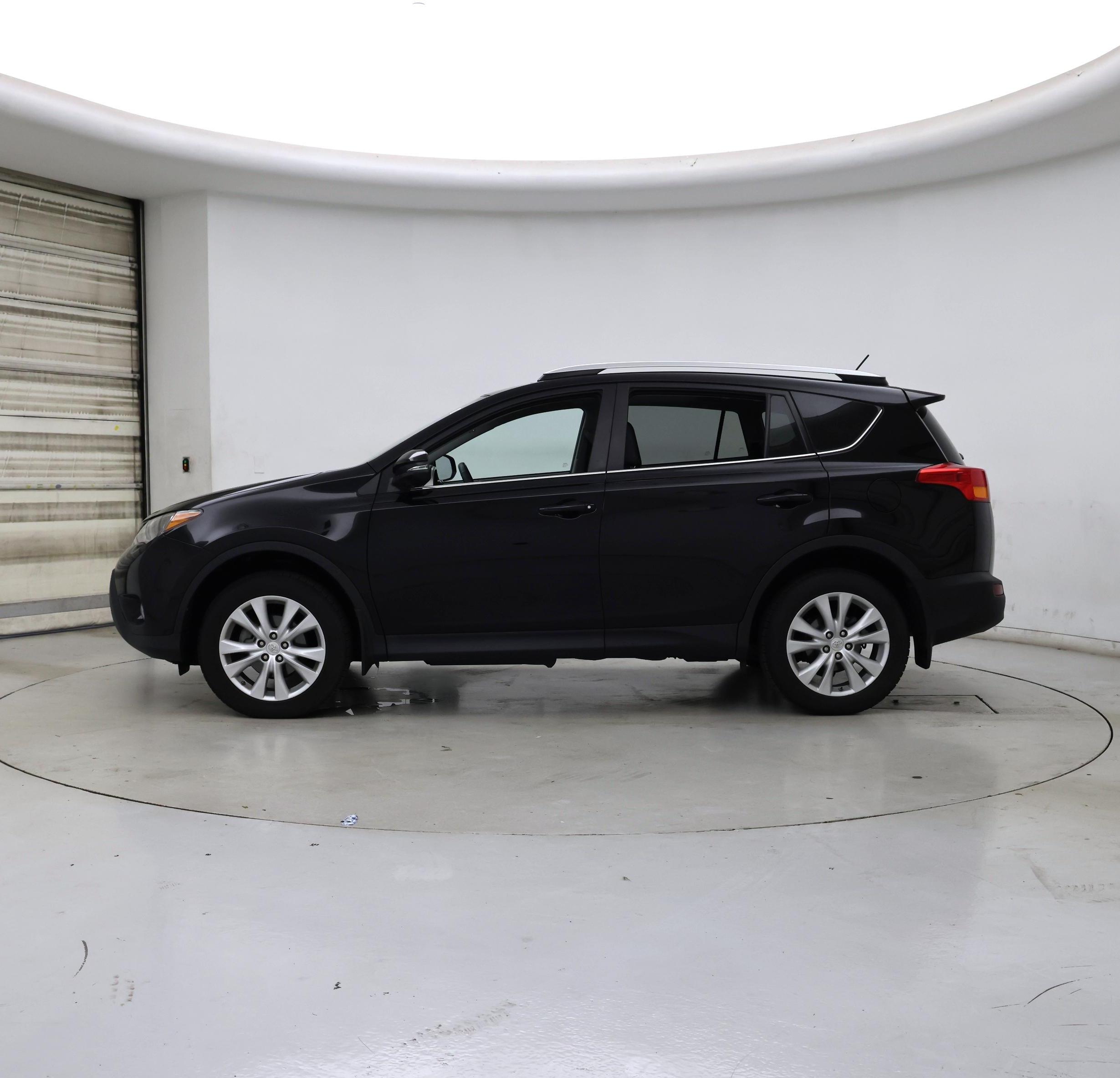 Thumbnail: 2015 Toyota RAV4 - 3