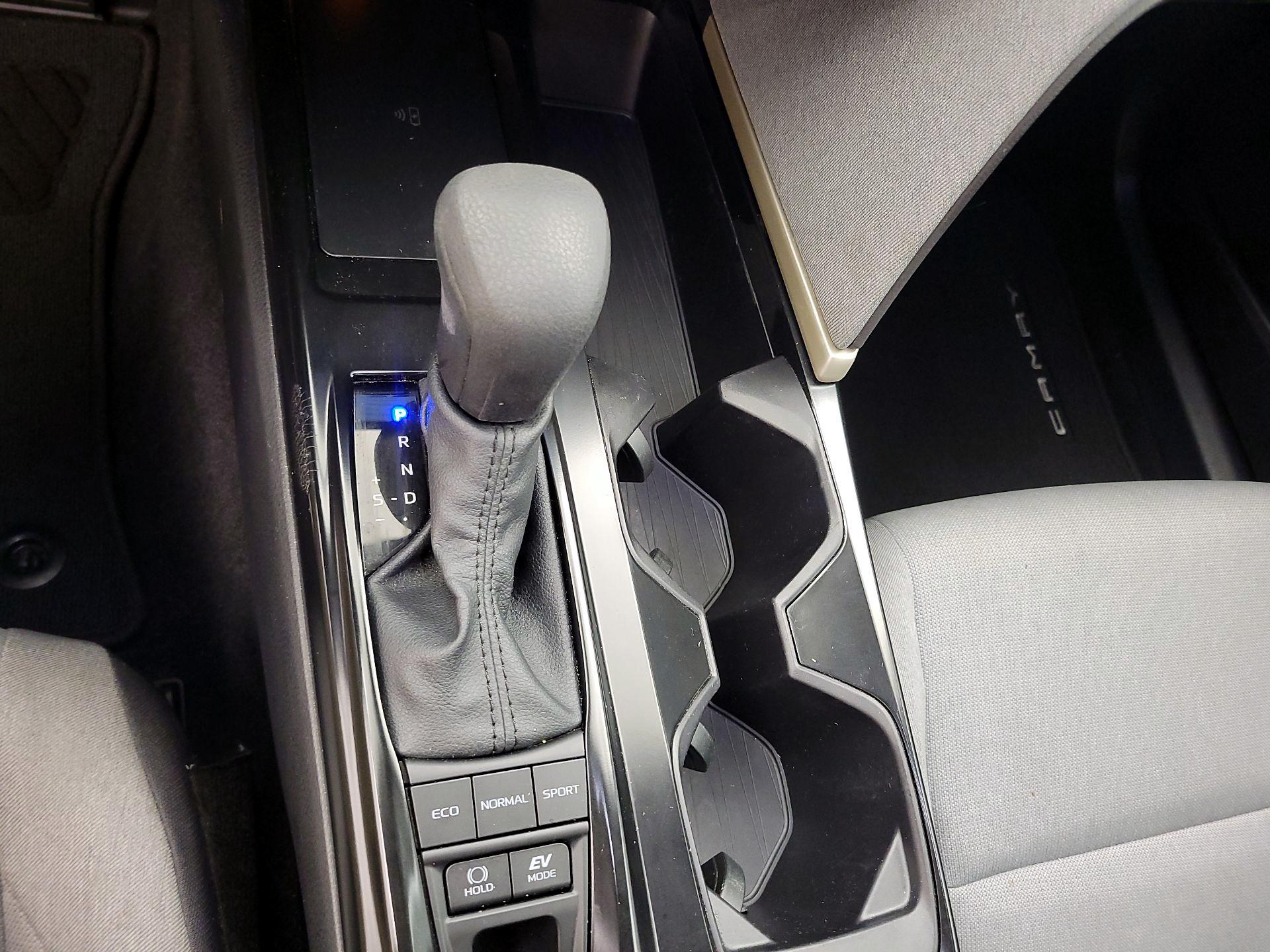 Thumbnail: 2025 Toyota Camry - 17
