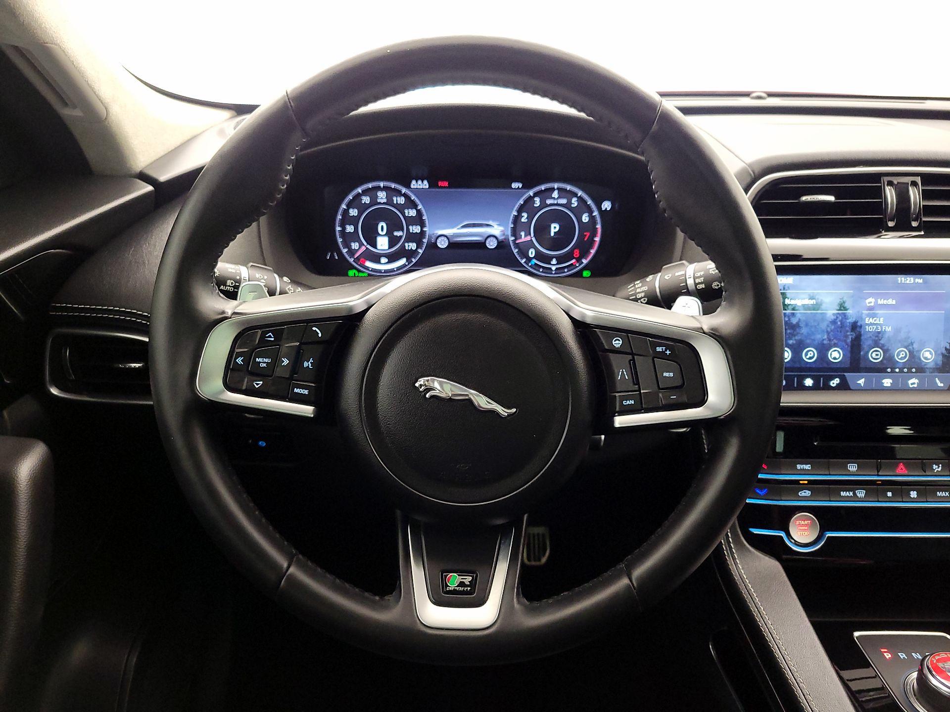 Thumbnail: 2020 Jaguar F-Pace - 10