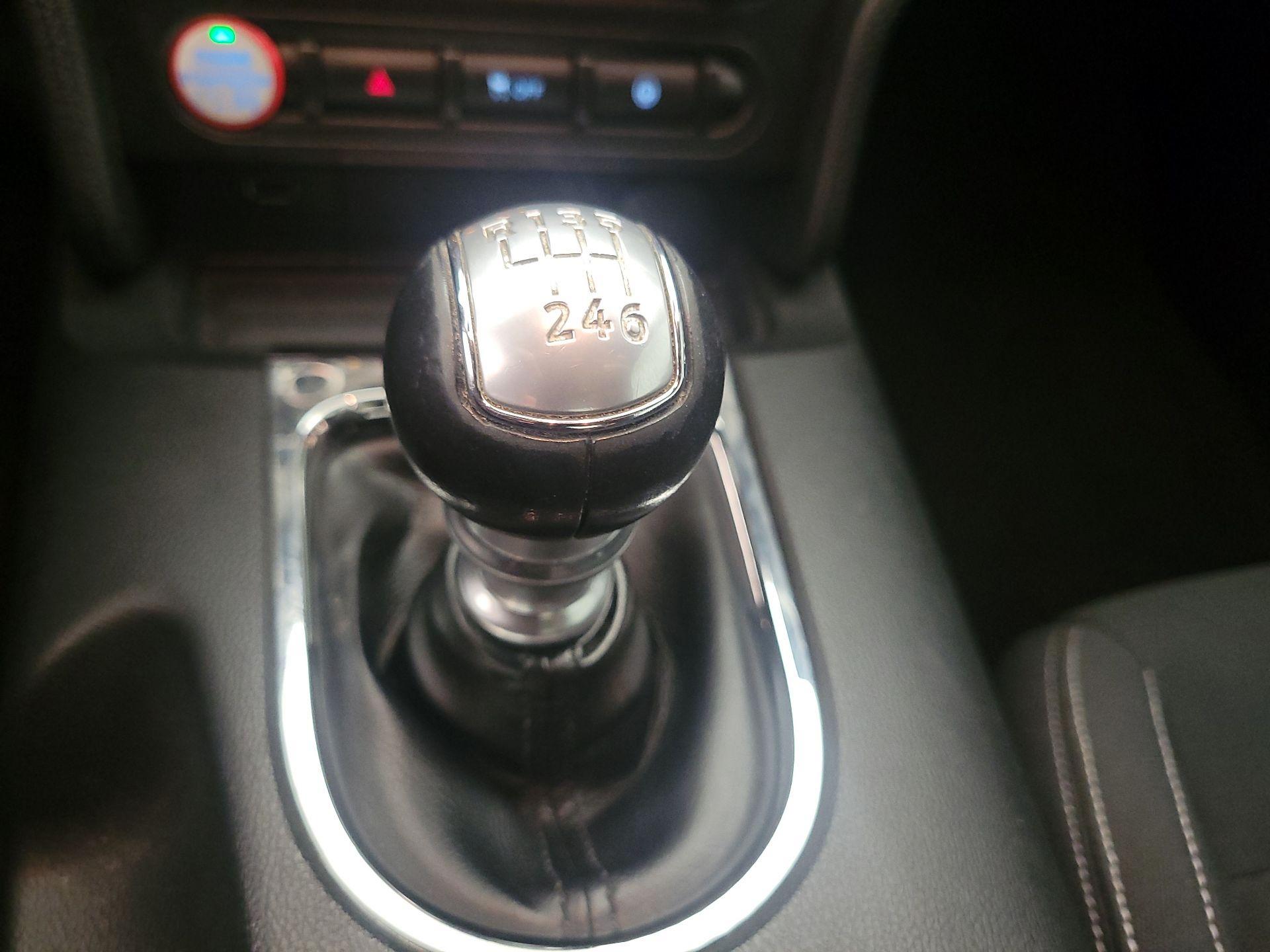 Thumbnail: 2015 Ford Mustang - 17