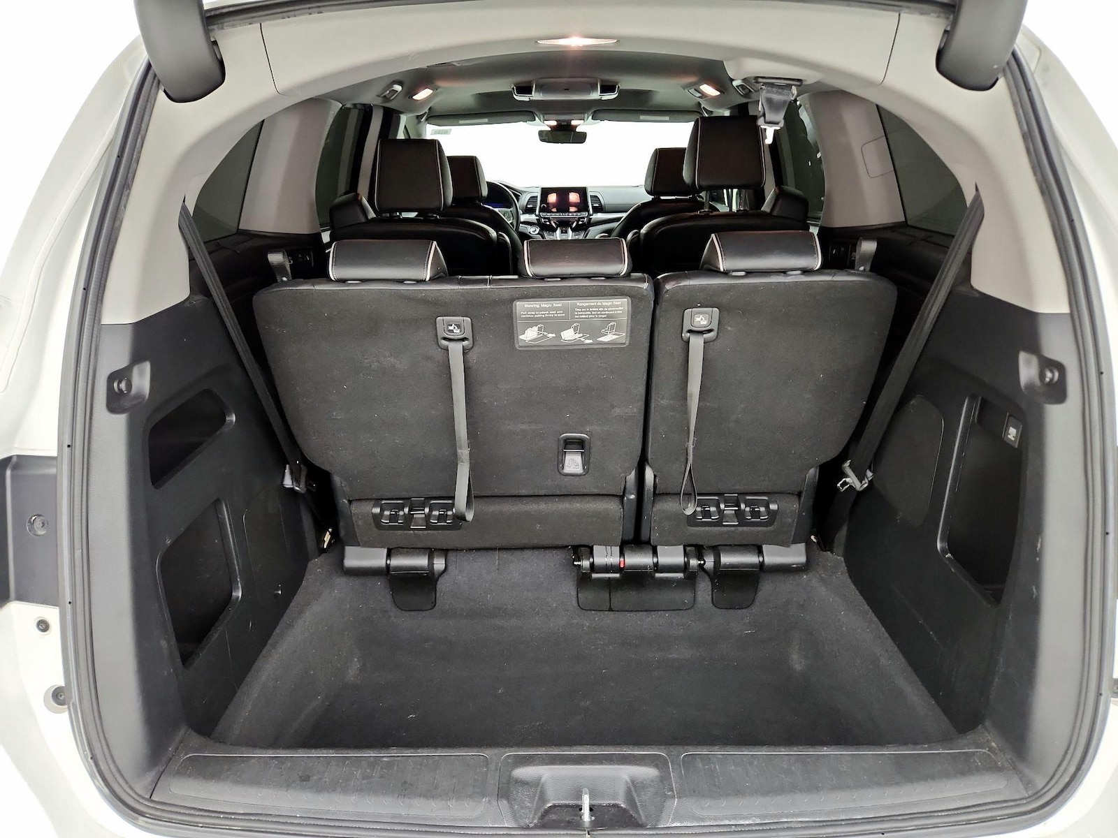 2022 Honda Odyssey Elite - Photo 23