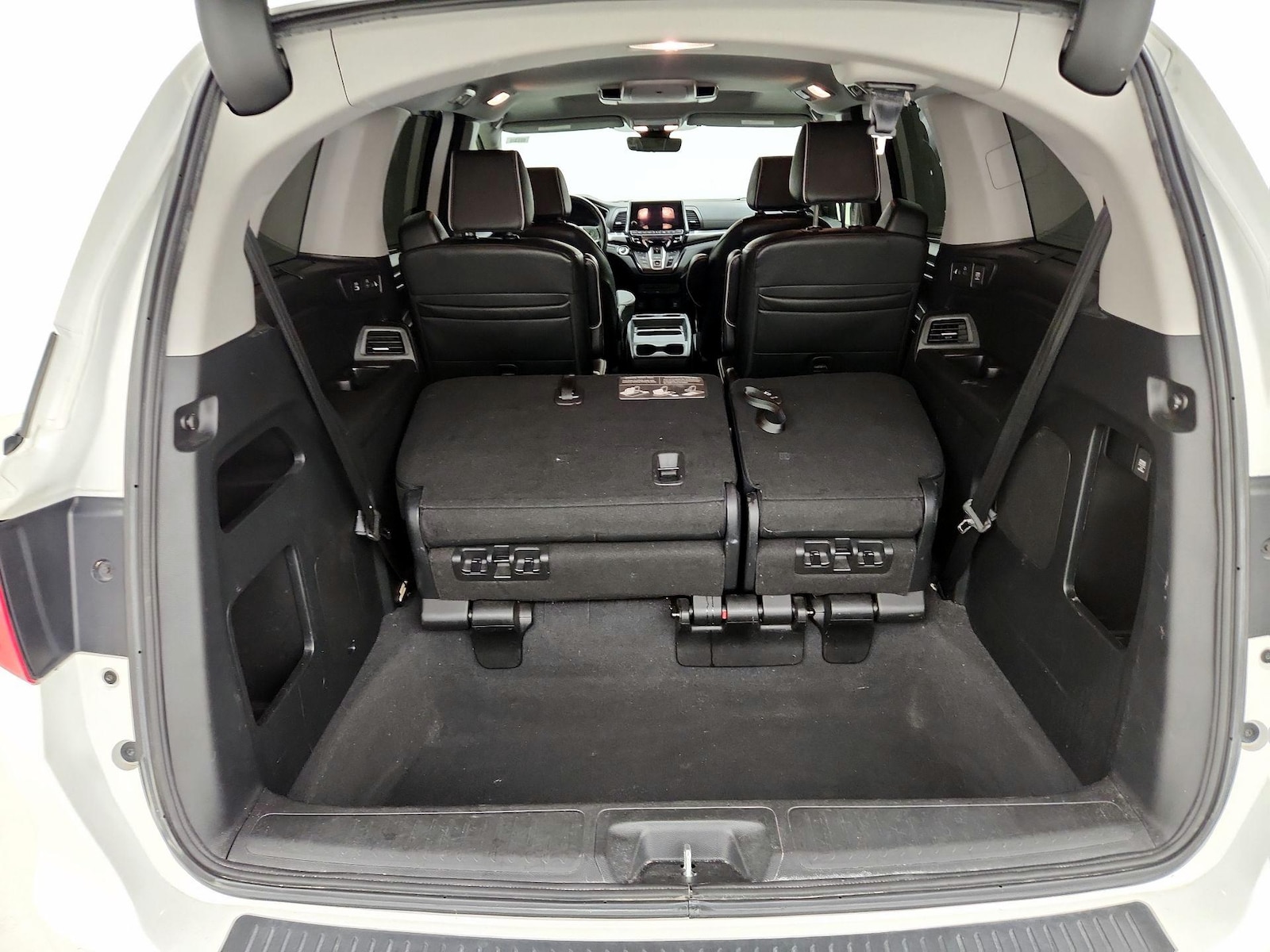 2022 Honda Odyssey Elite - Photo 24