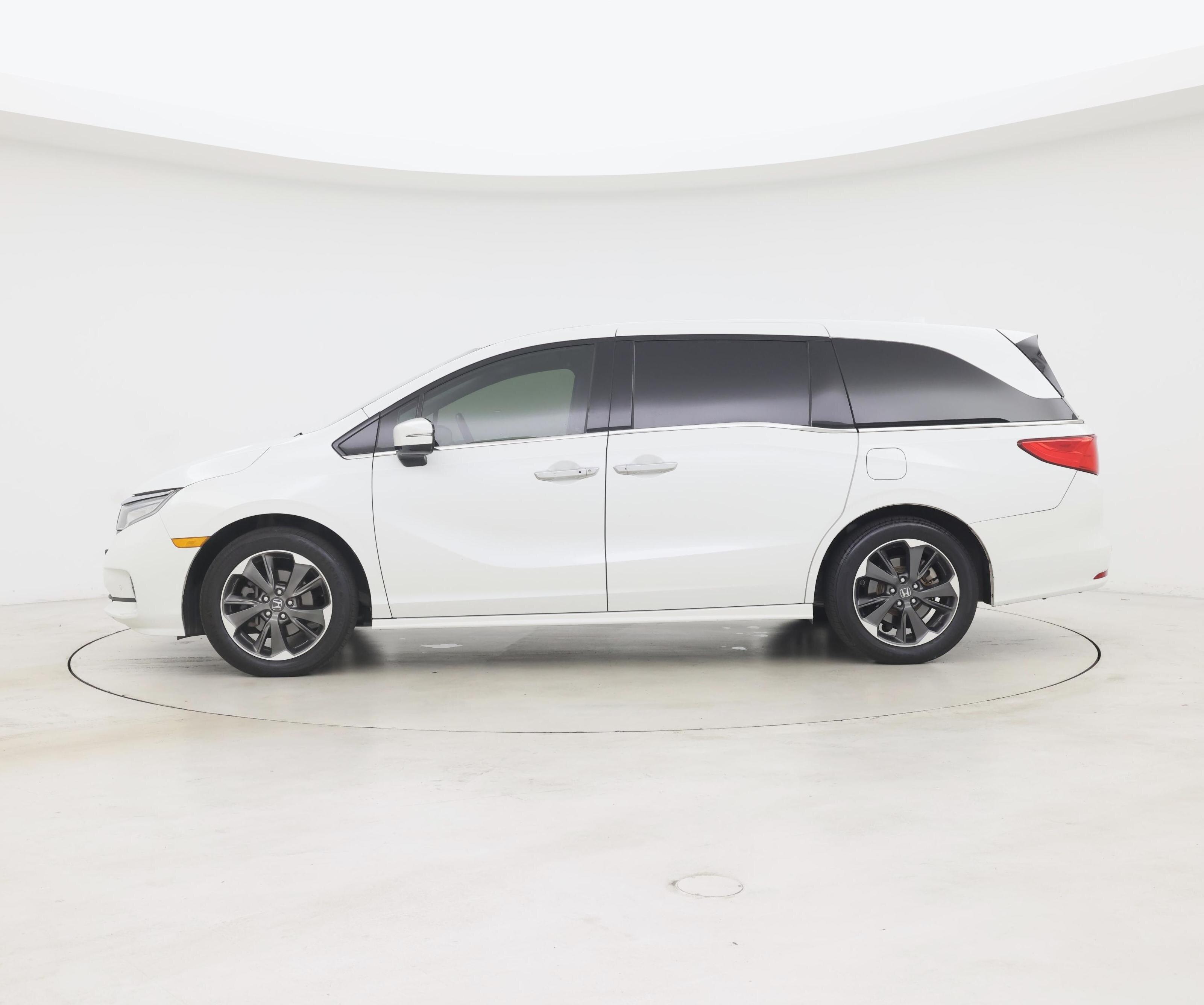 Thumbnail: 2022 Honda Odyssey - 3