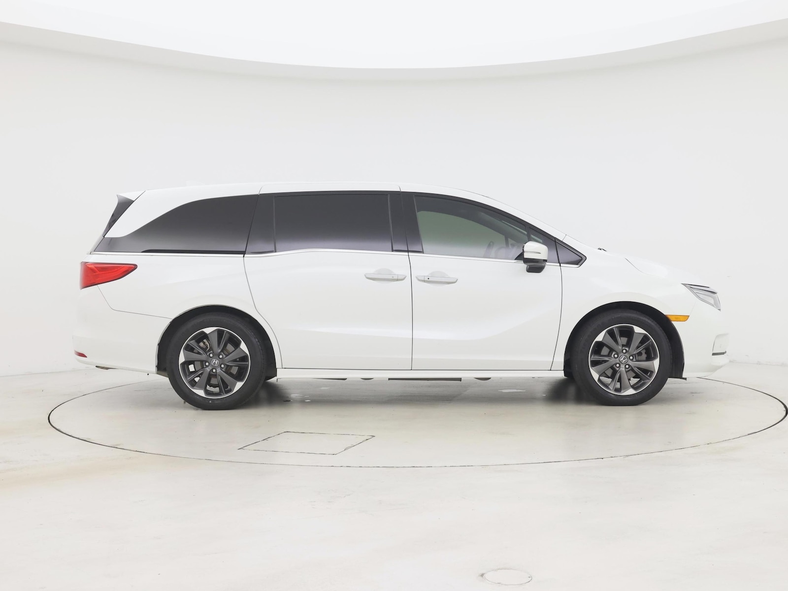 2022 Honda Odyssey Elite - Photo 8