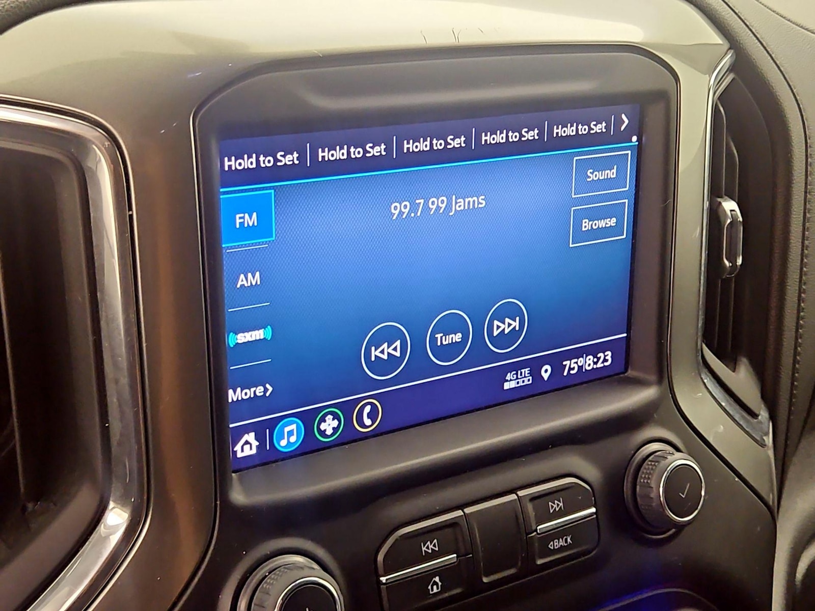 2022 Chevrolet Silverado 1500 Limited LT - Photo 16