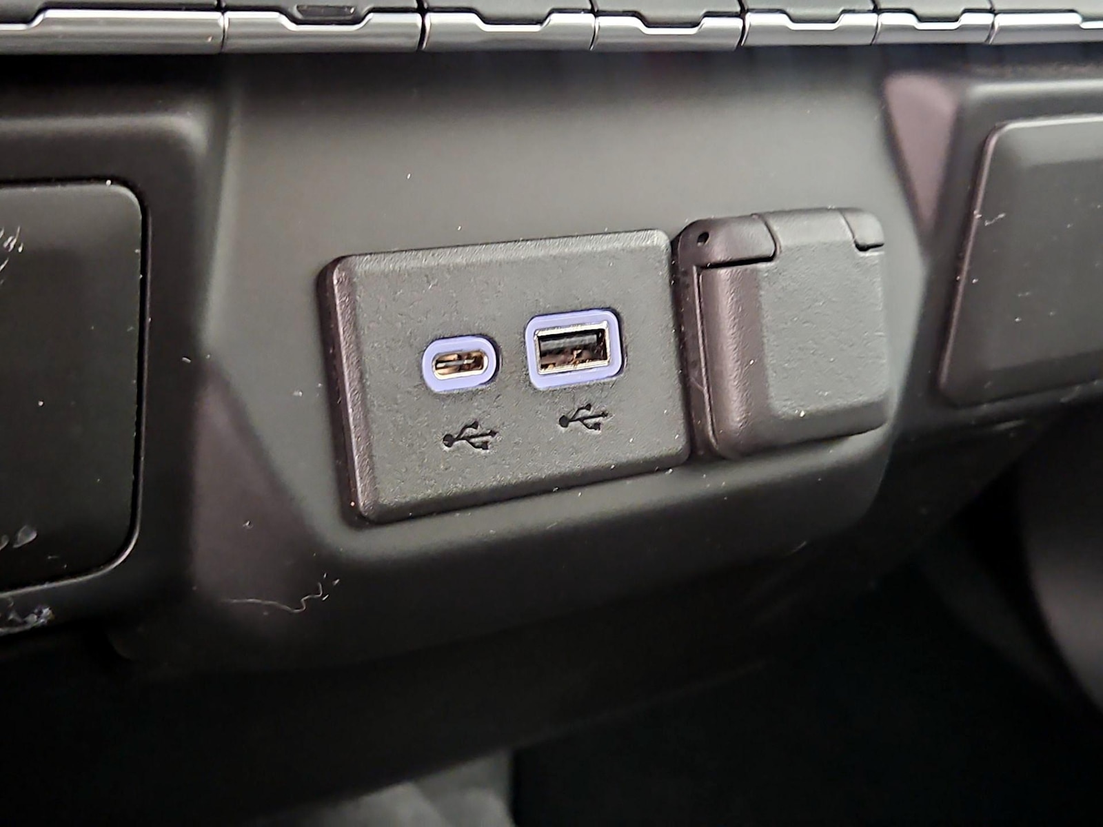 2022 Chevrolet Silverado 1500 Limited LT - Photo 19