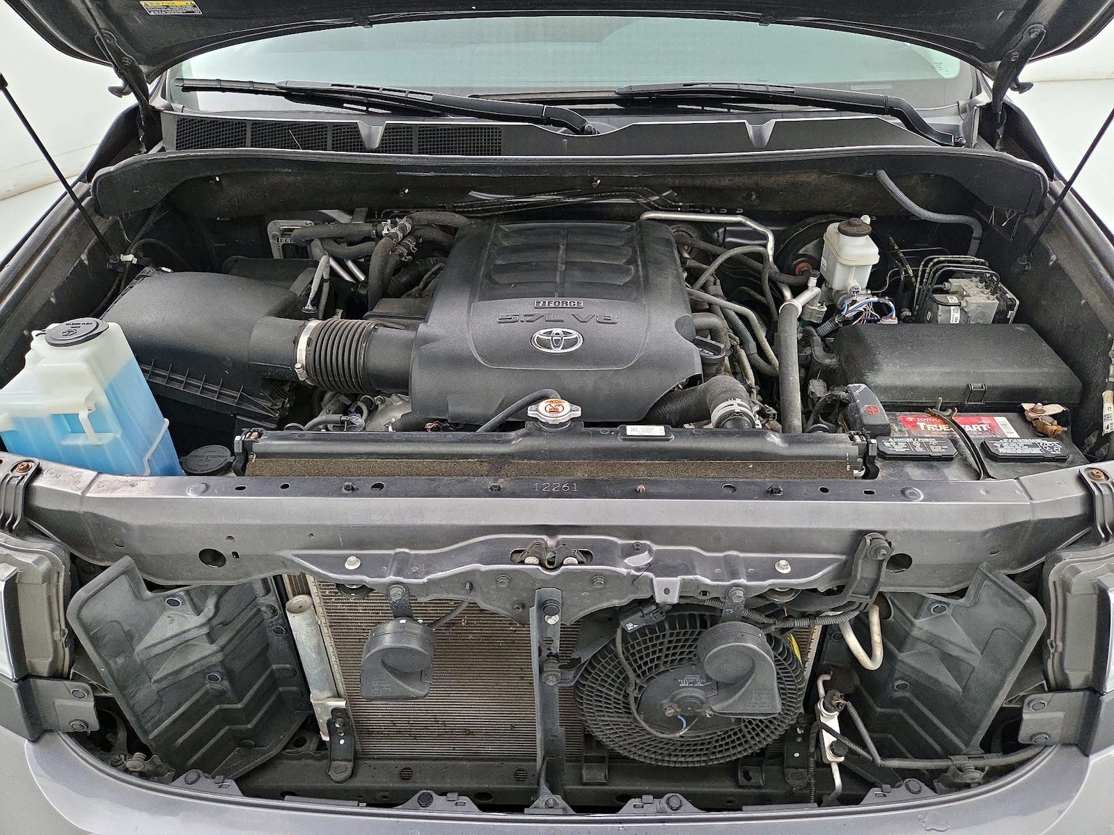 2022 Toyota Sequoia SR5 - Photo 24