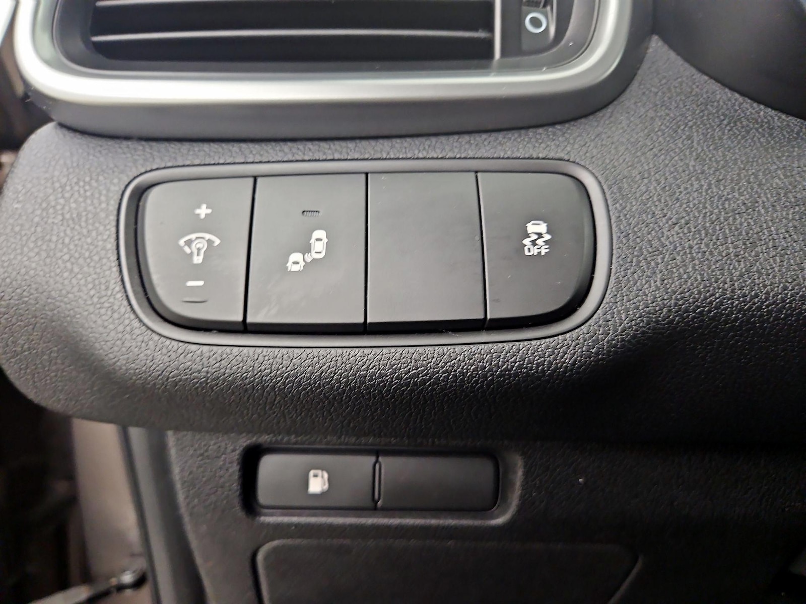 2019 Kia Sorento LX - Photo 14