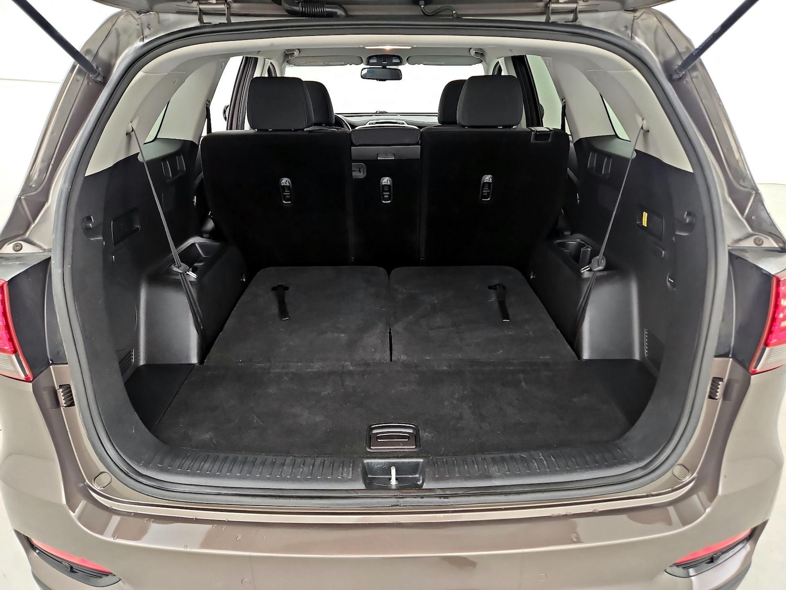 2019 Kia Sorento LX - Photo 23