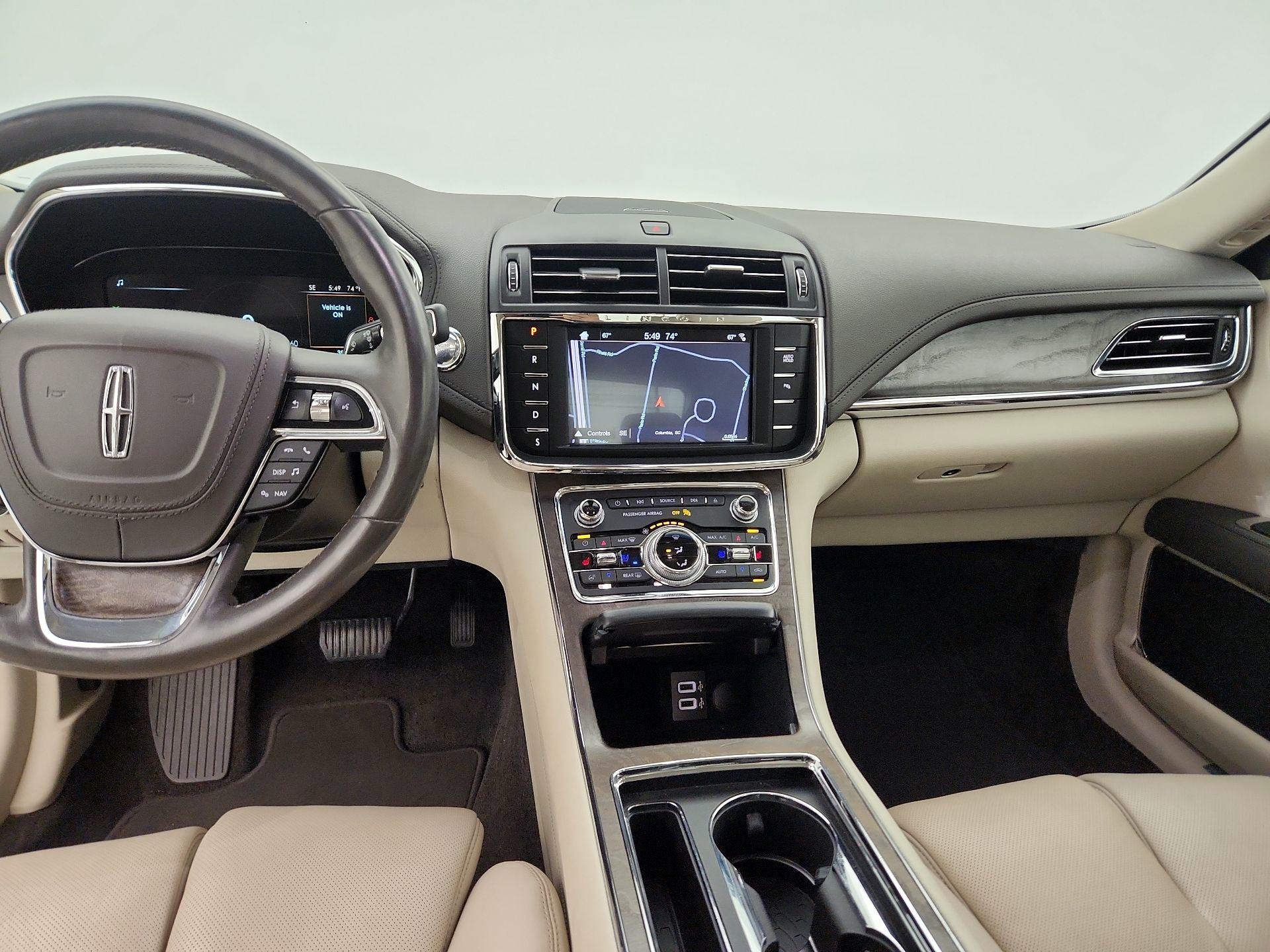 Thumbnail: 2017 Lincoln Continental - 9