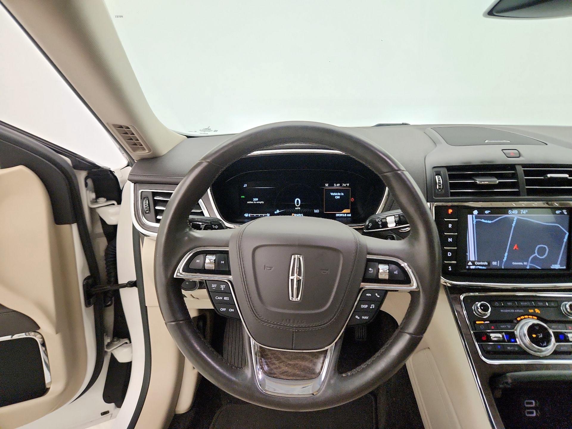 Thumbnail: 2017 Lincoln Continental - 10
