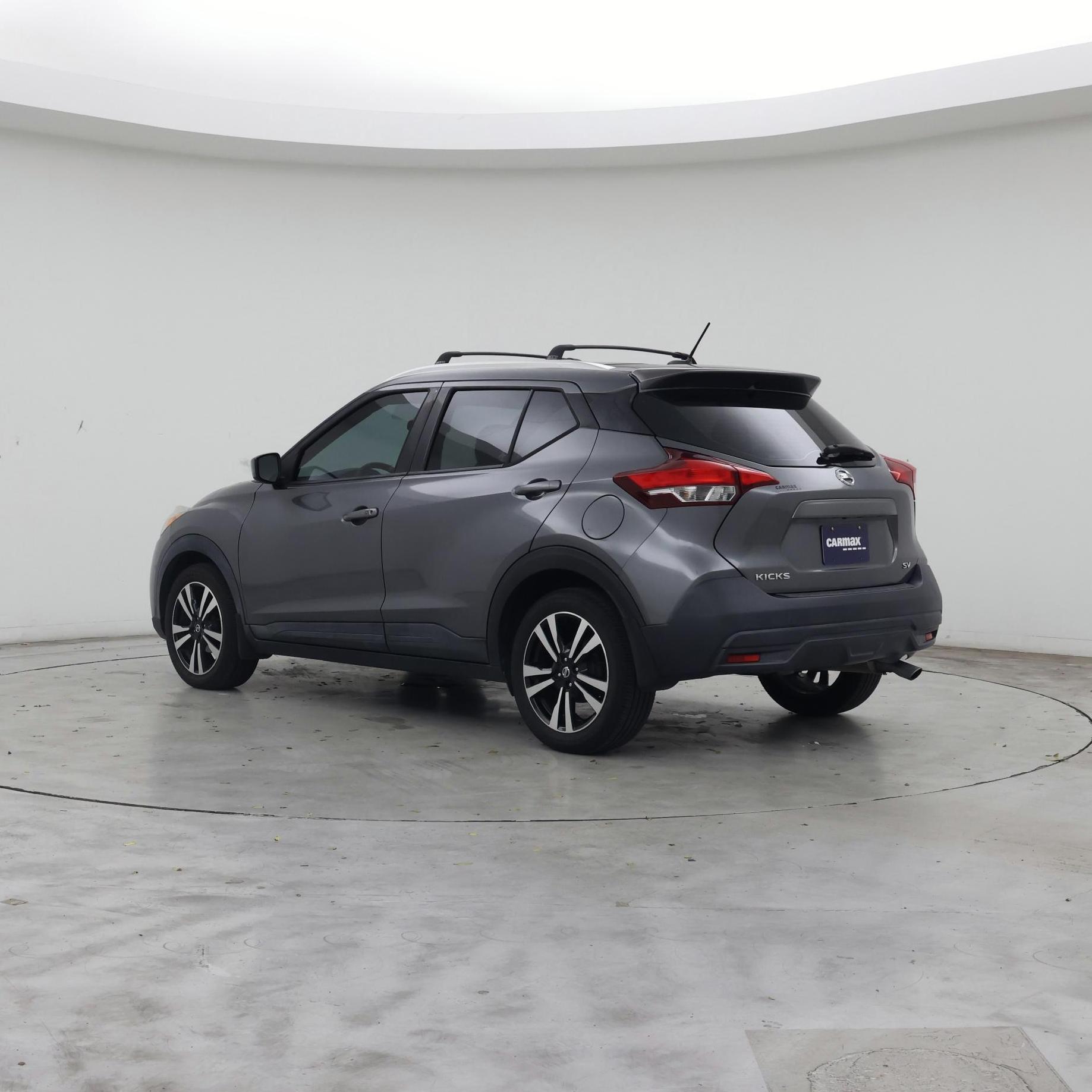 Thumbnail: 2019 Nissan Kicks - 2
