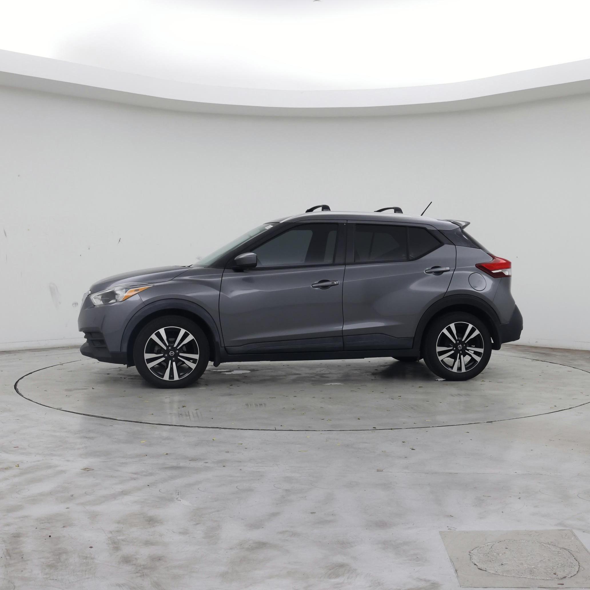 Thumbnail: 2019 Nissan Kicks - 3
