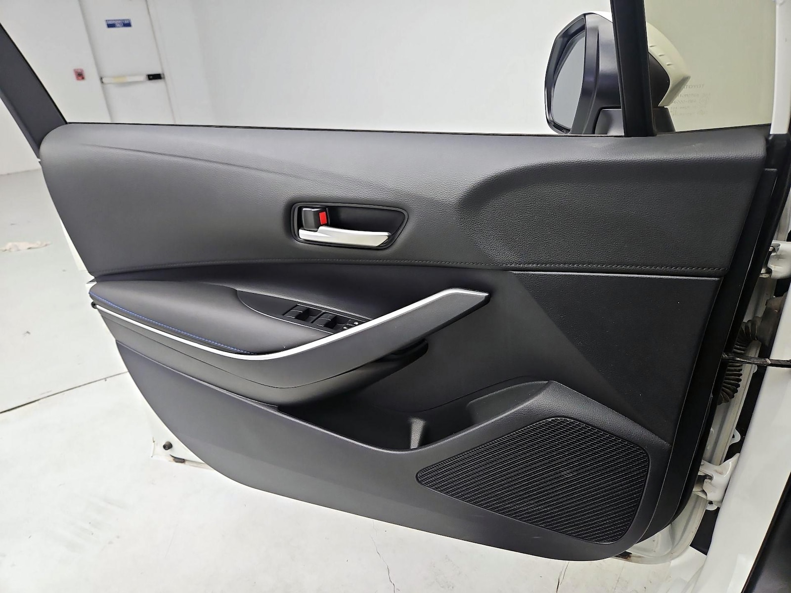 2020 Toyota Corolla SE - Photo 13
