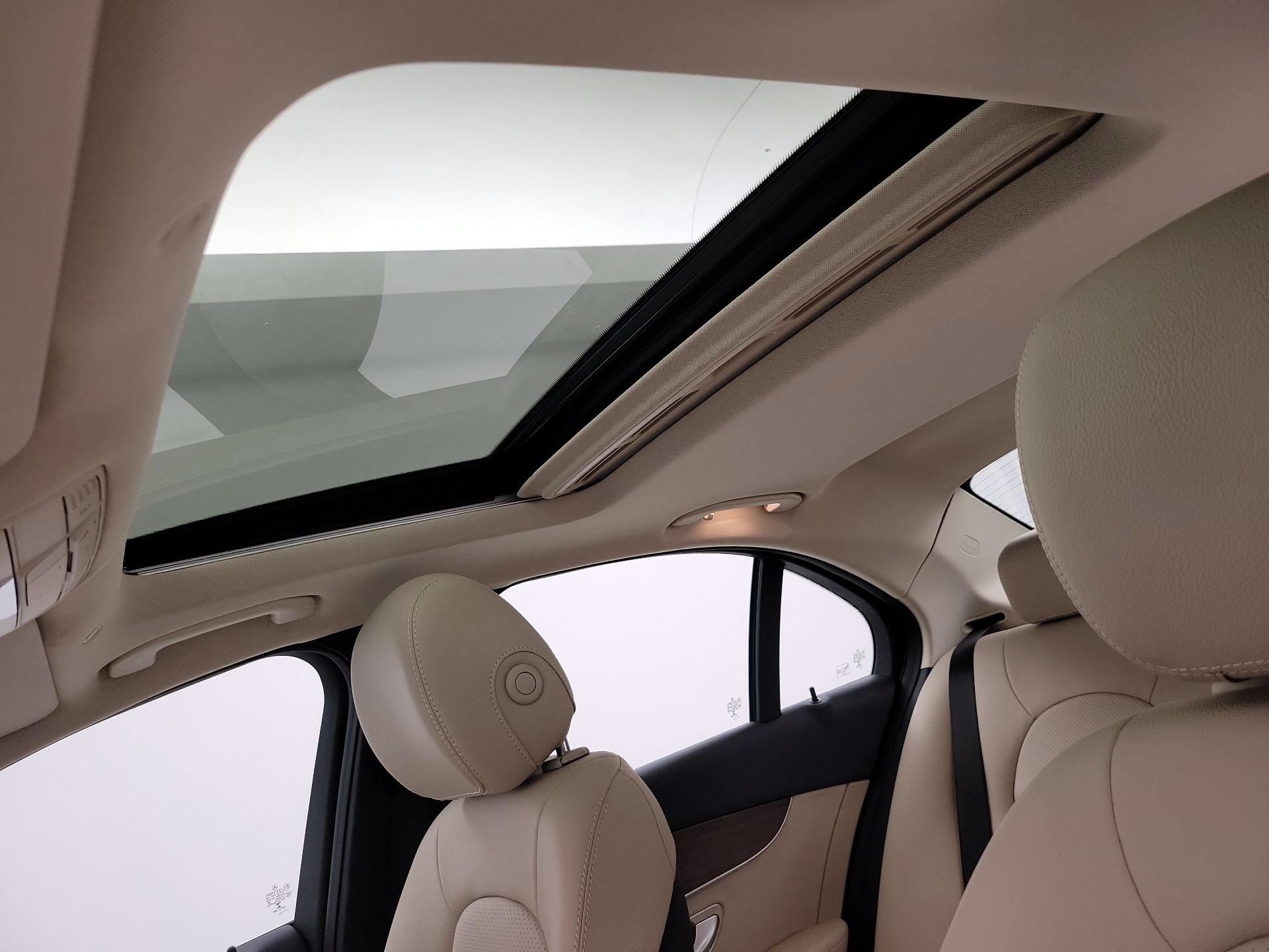 Thumbnail: 2021 Mercedes-Benz C-Class - 19