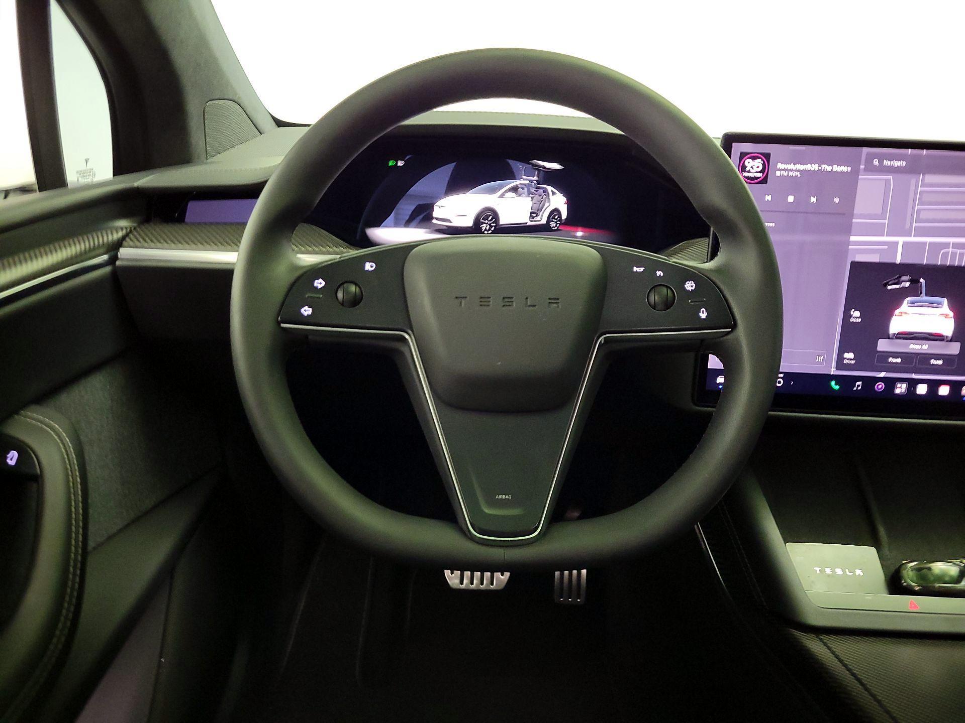 Thumbnail: 2022 Tesla Model X - 10