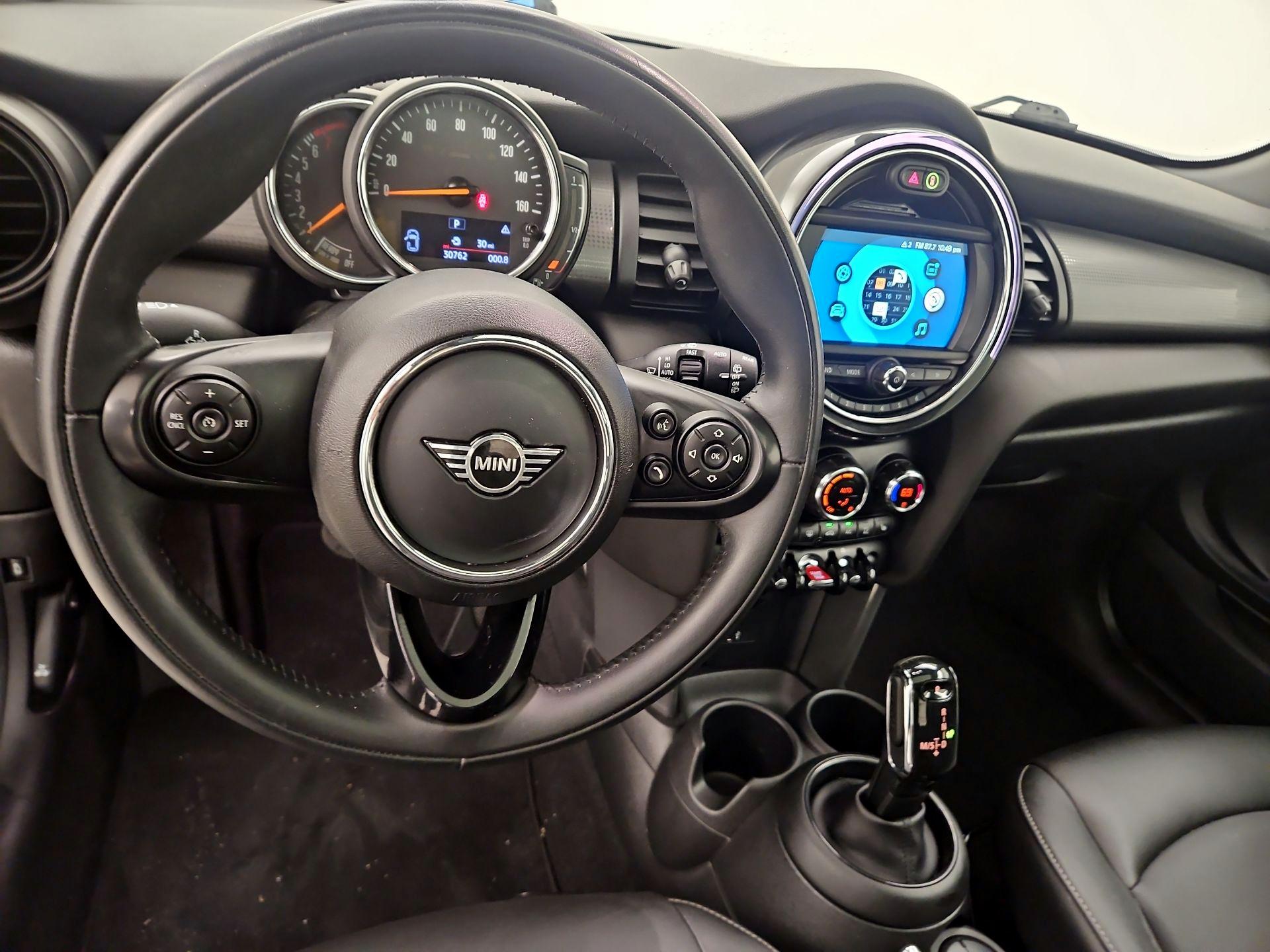 Thumbnail: 2021 MINI Cooper Hardtop - 9