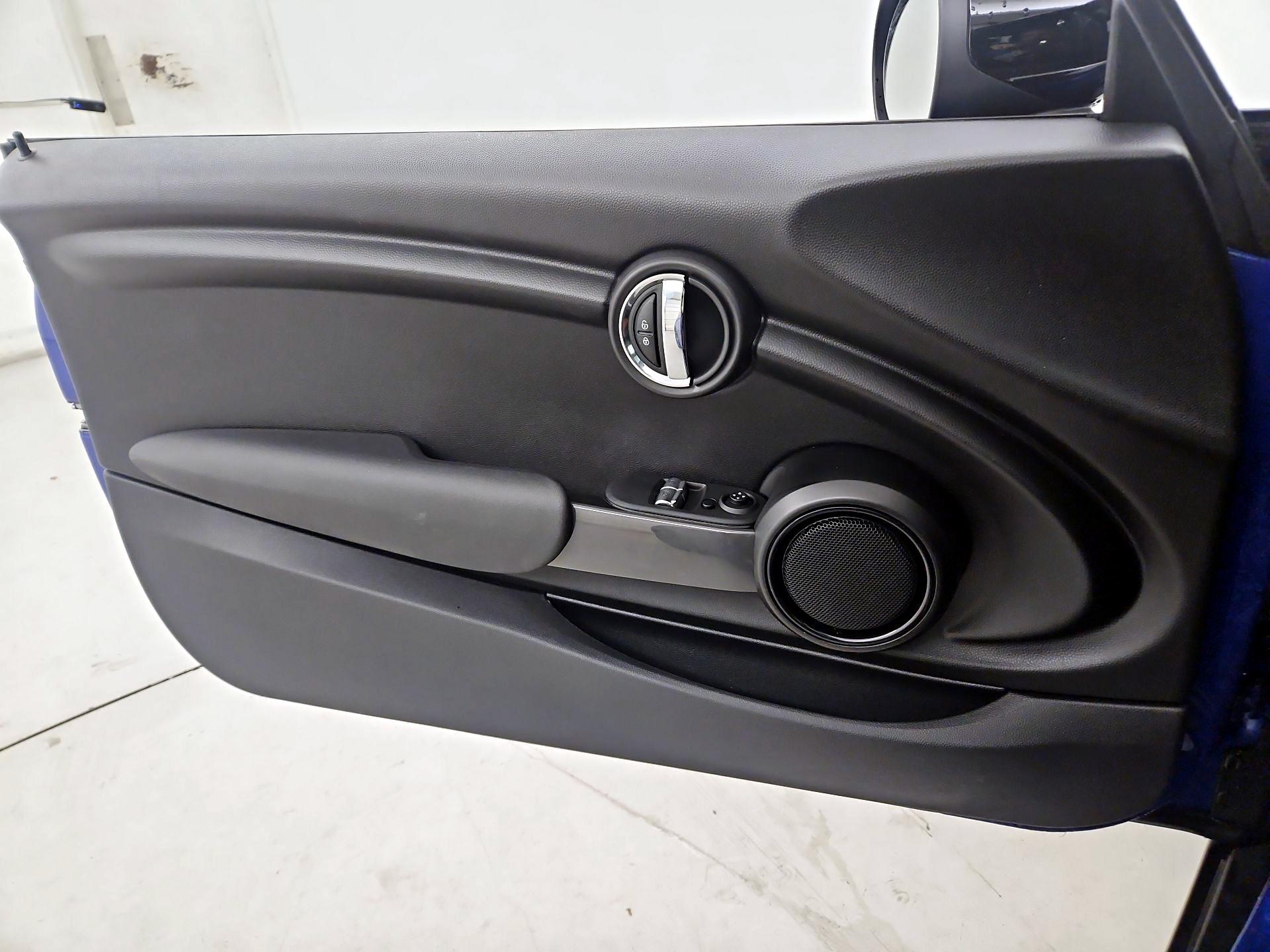 Thumbnail: 2021 MINI Cooper Hardtop - 12