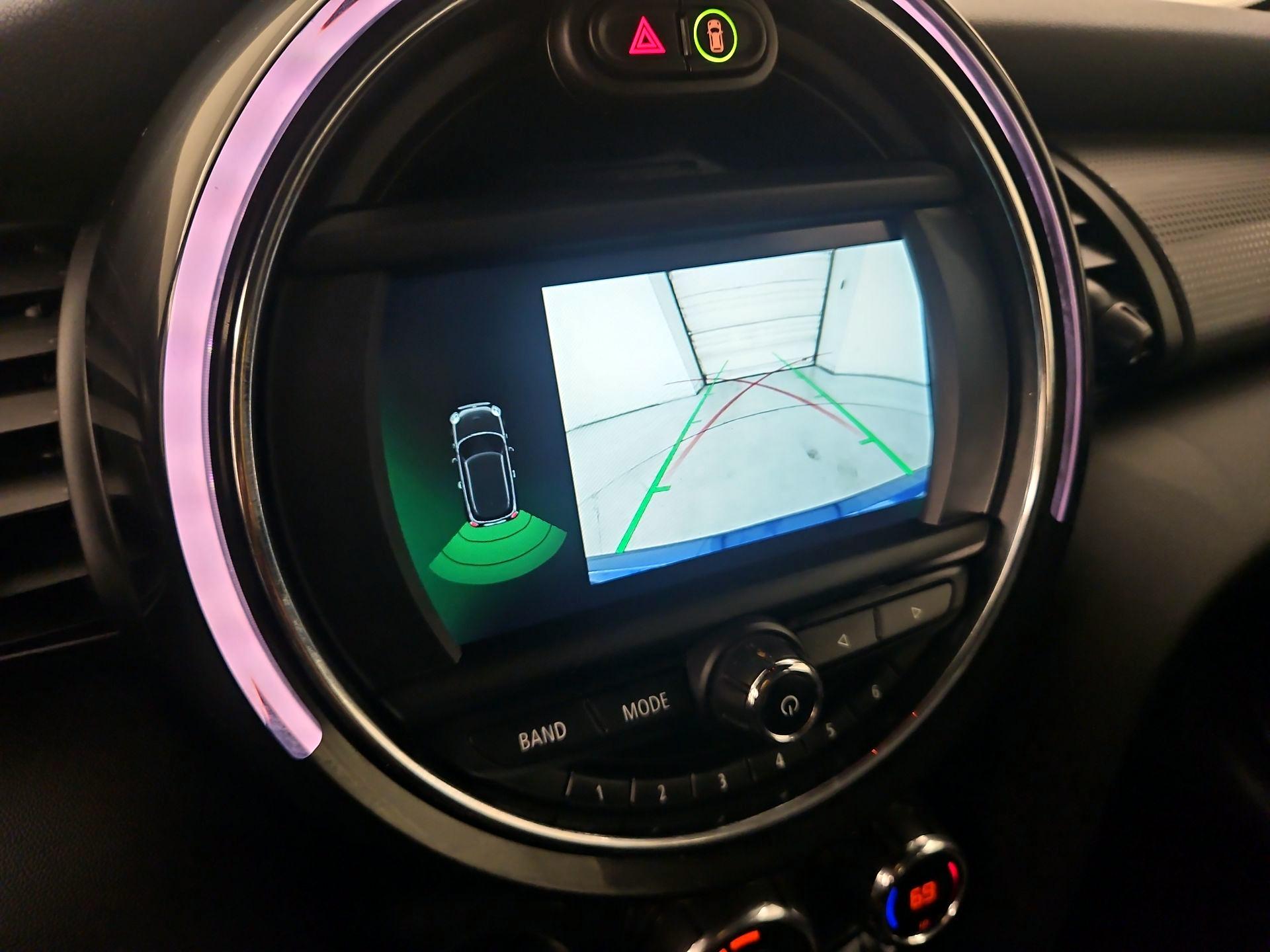 Thumbnail: 2021 MINI Cooper Hardtop - 14