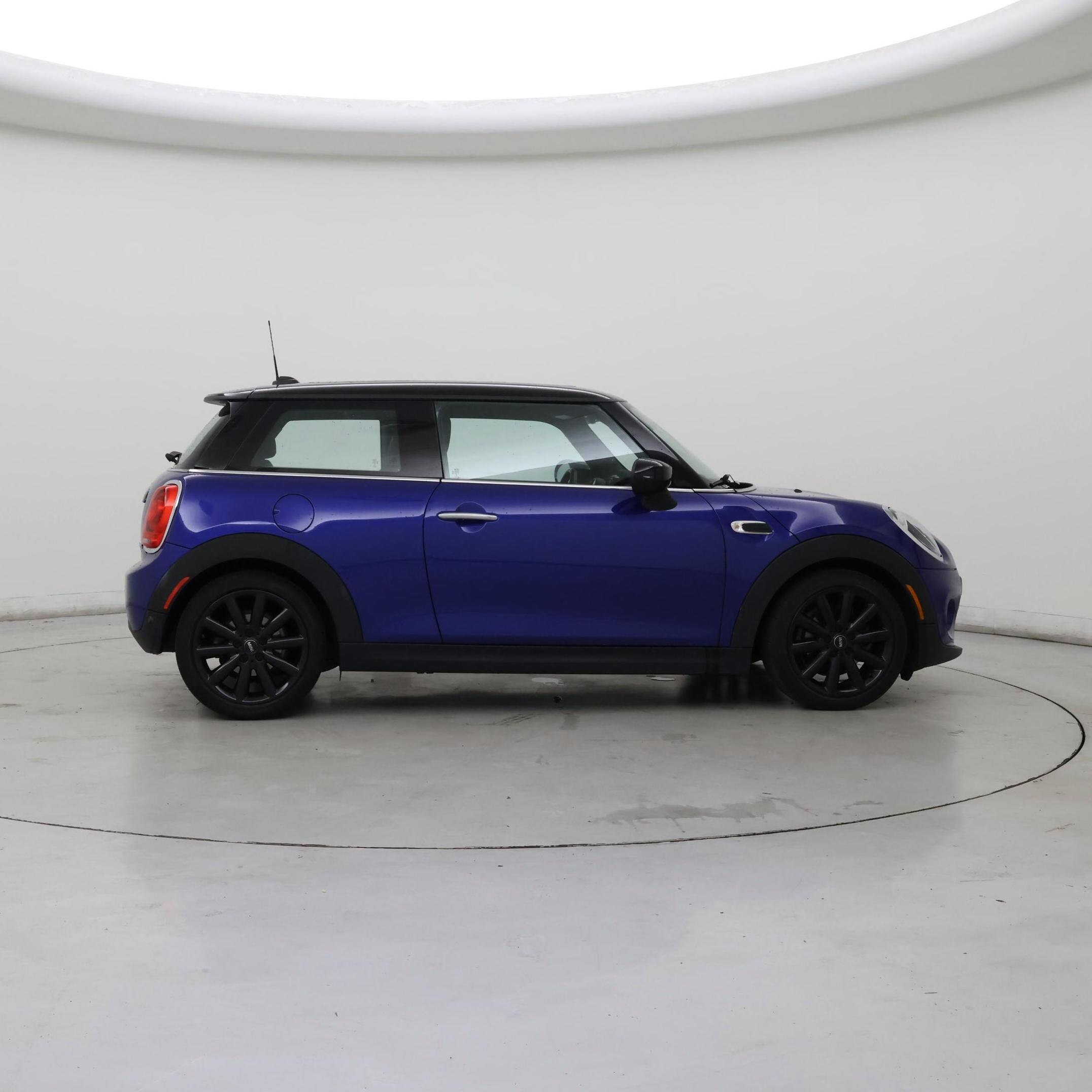 Thumbnail: 2021 MINI Cooper Hardtop - 7