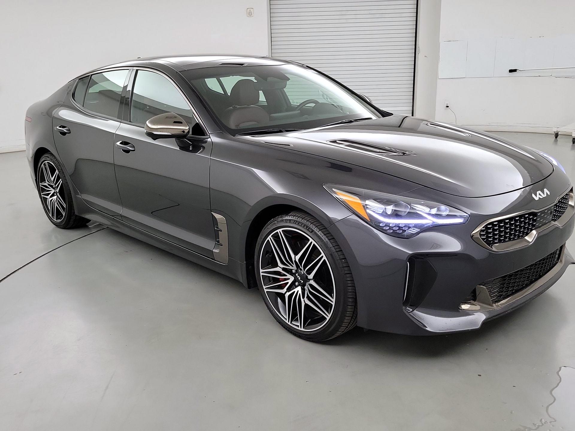 Thumbnail: 2023 Kia Stinger - 1