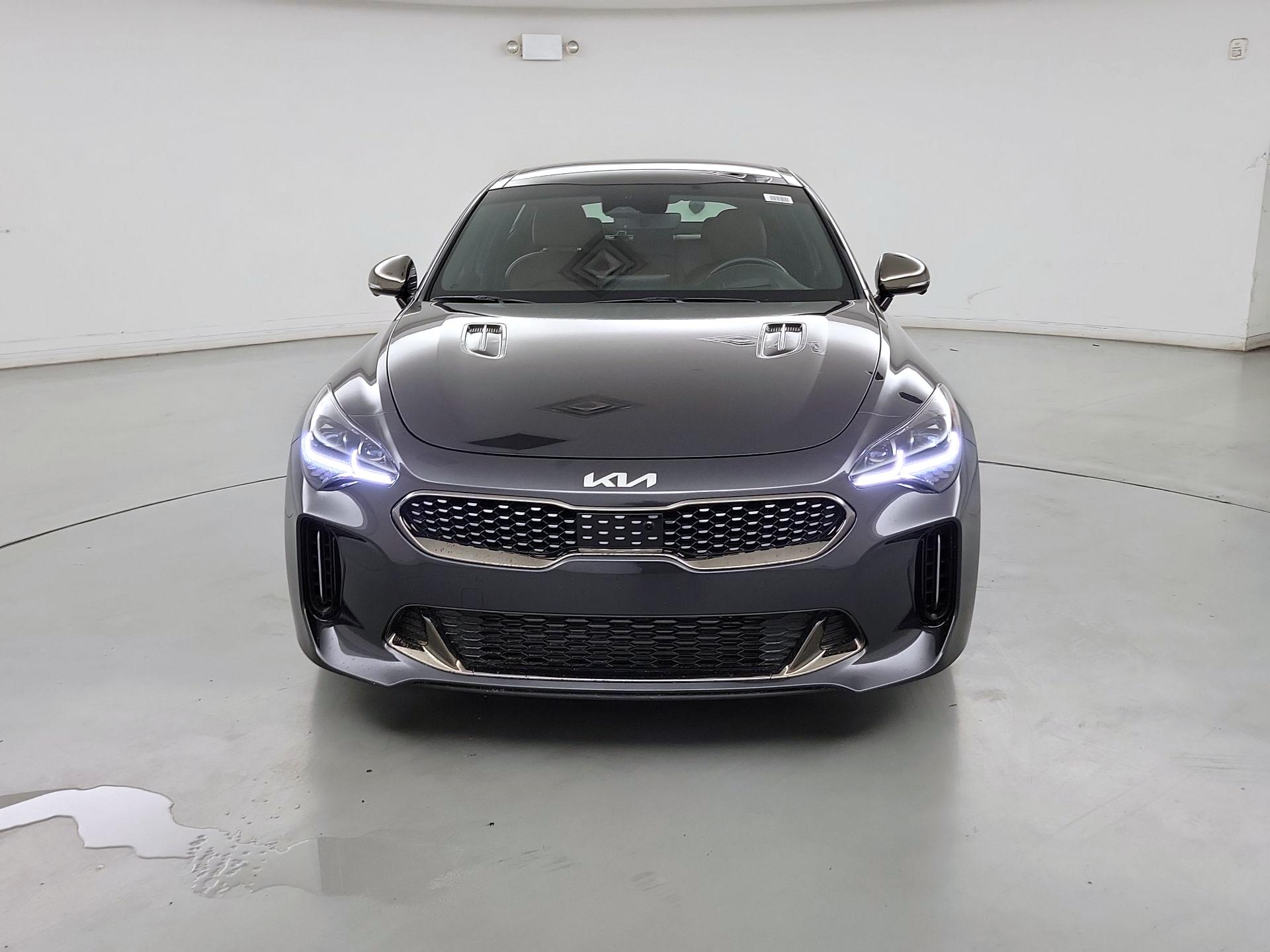 Thumbnail: 2023 Kia Stinger - 2