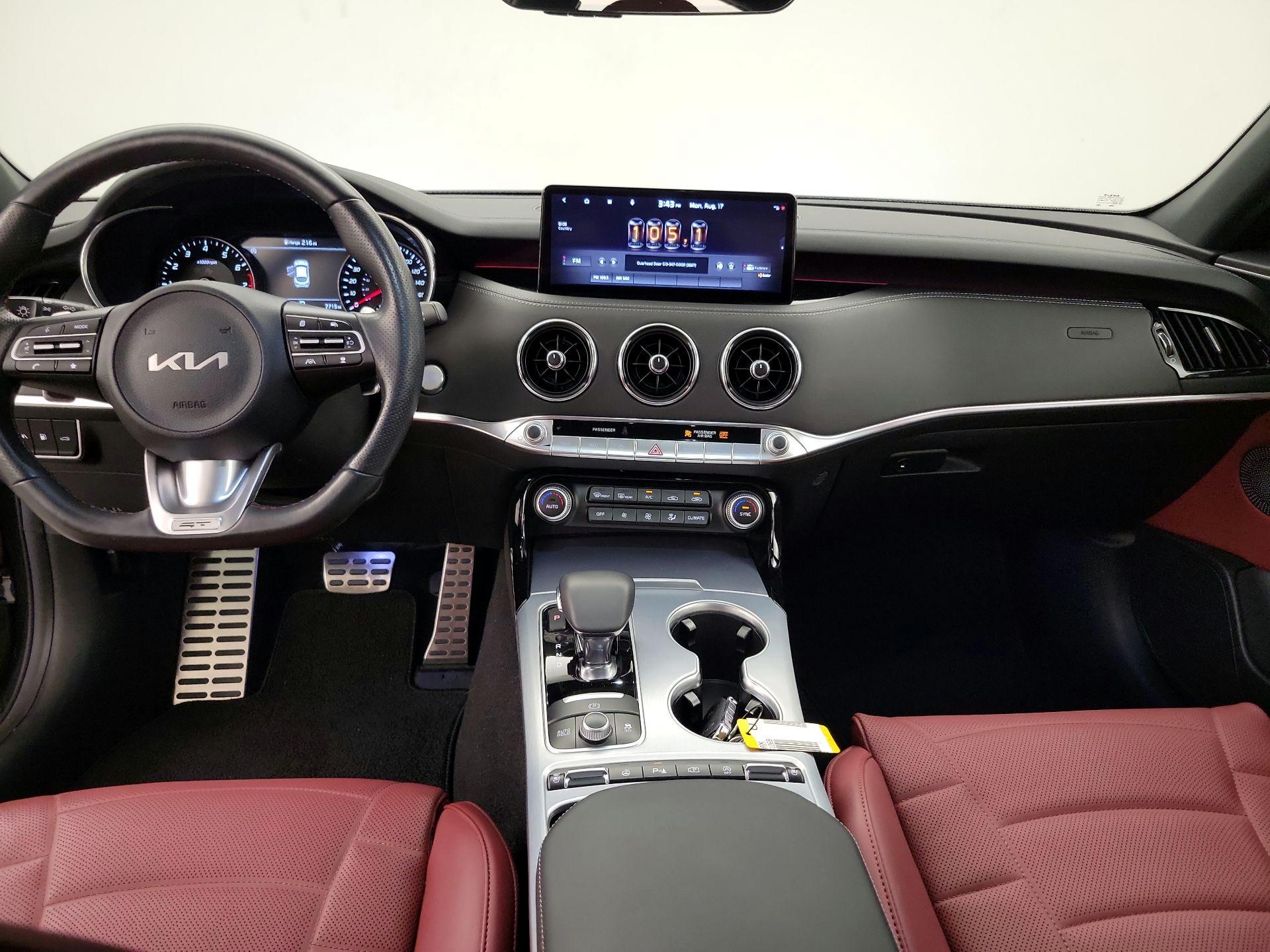 Thumbnail: 2023 Kia Stinger - 8