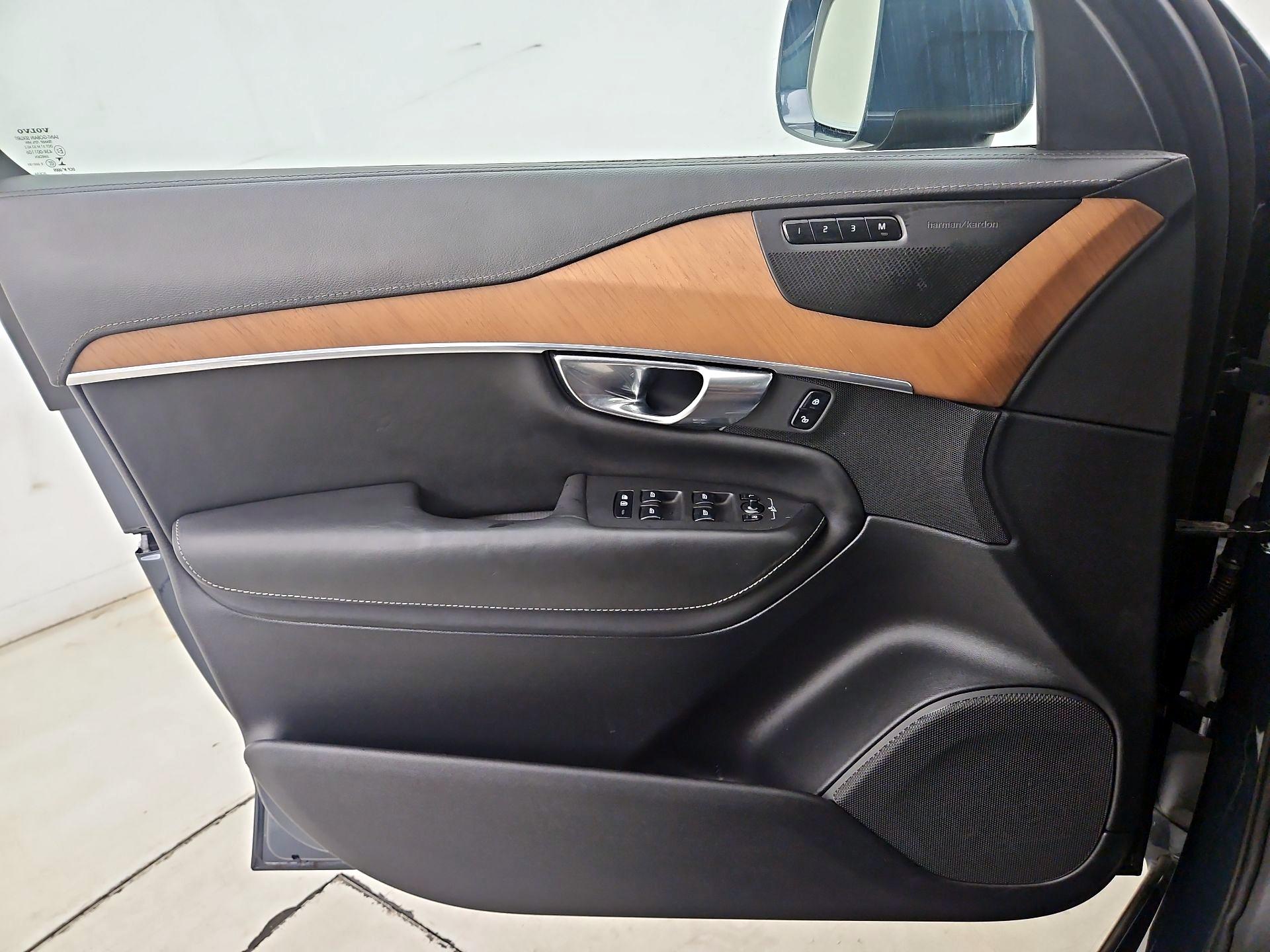 Thumbnail: 2019 Volvo XC90 - 12