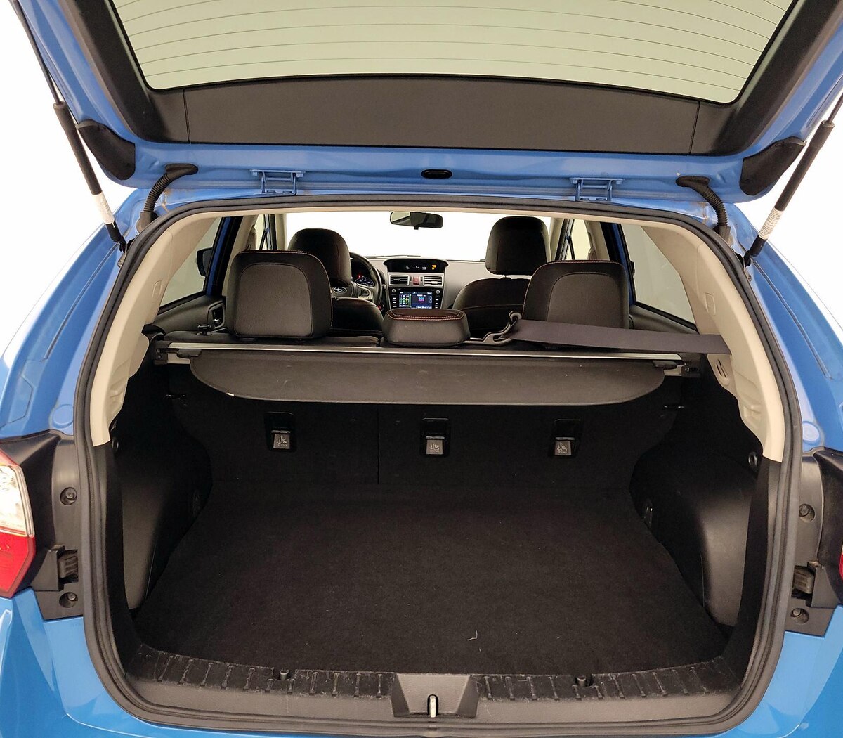 Trunk/Cargo (Seats Up)