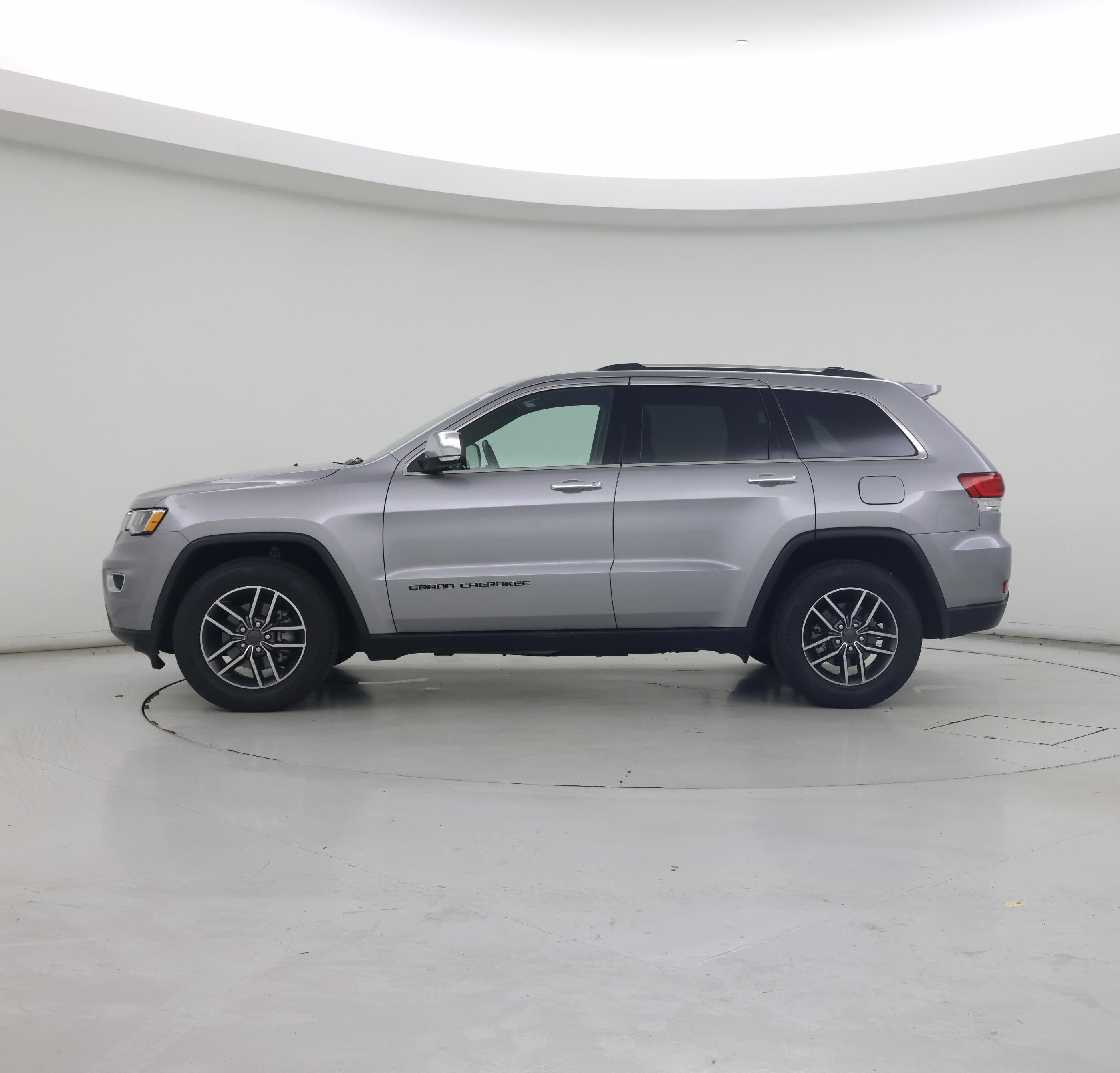 Thumbnail: 2020 Jeep Grand Cherokee - 3