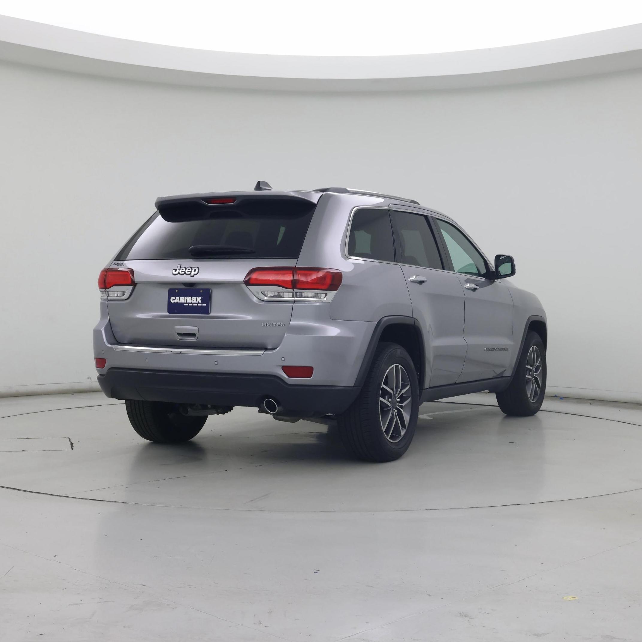 Thumbnail: 2020 Jeep Grand Cherokee - 8