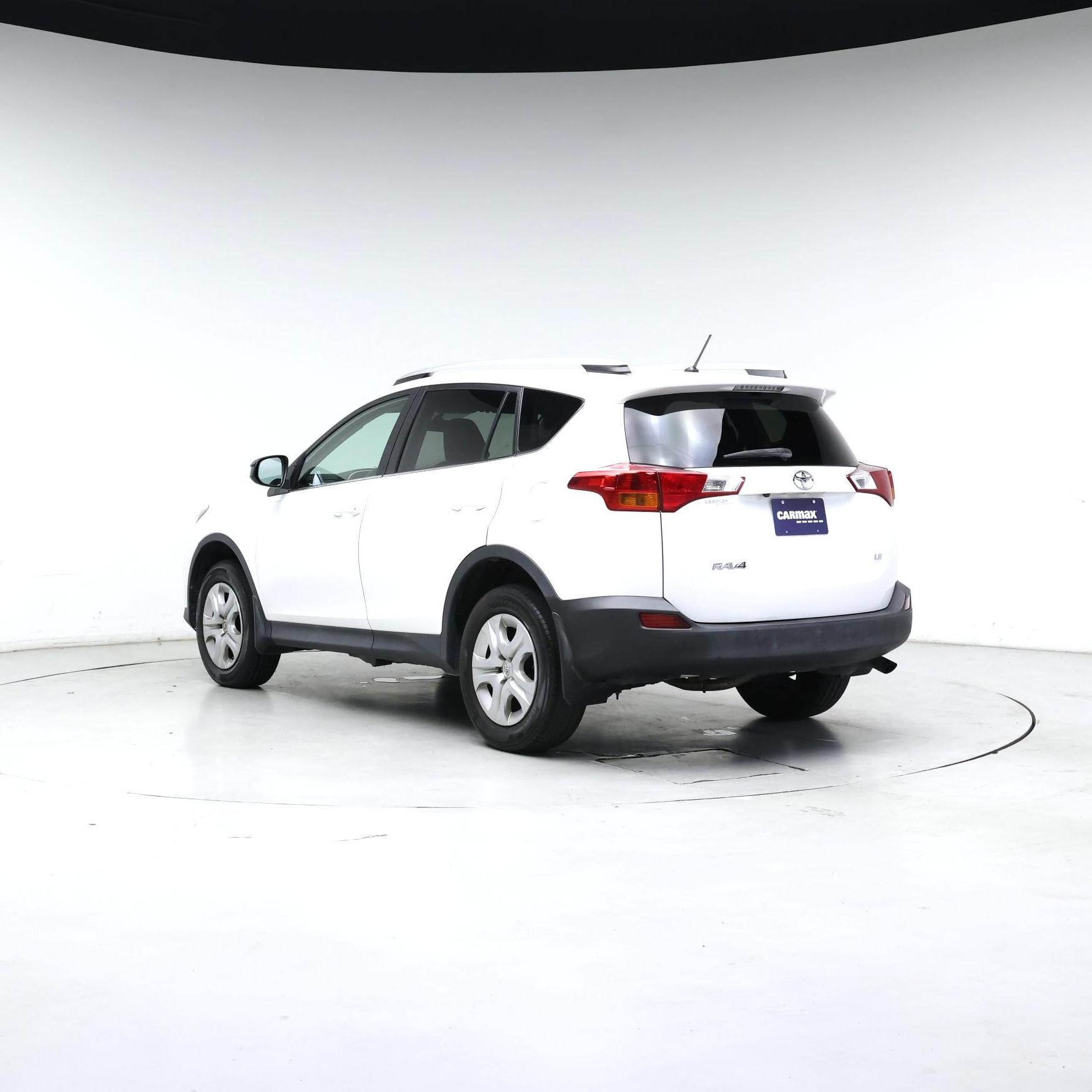 Thumbnail: 2015 Toyota RAV4 - 2