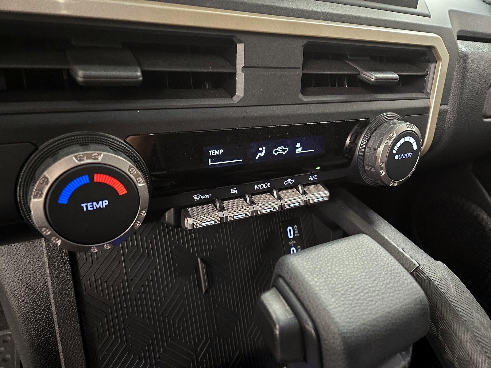 2026 Toyota Tacoma SR - Photo 18