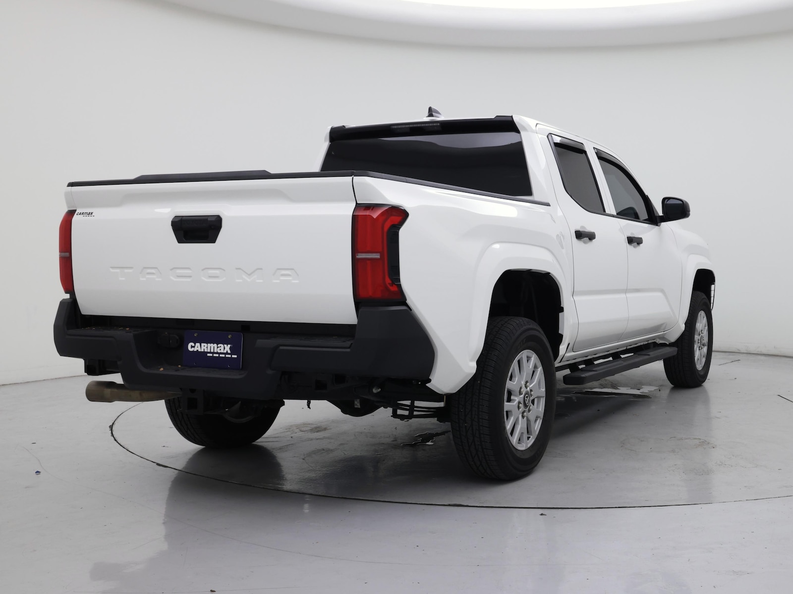 2026 Toyota Tacoma SR - Photo 9