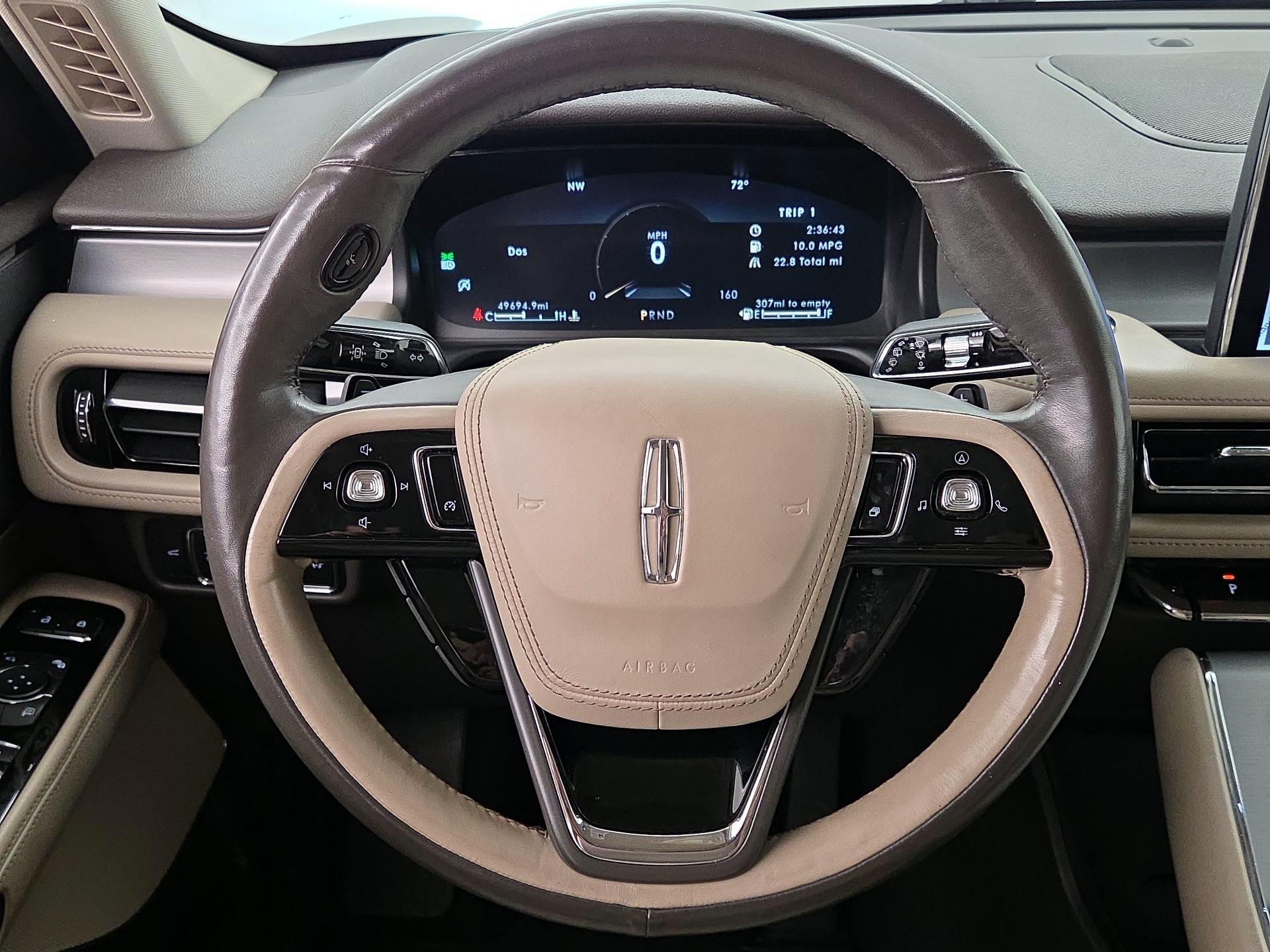 Thumbnail: 2020 Lincoln Aviator - 10