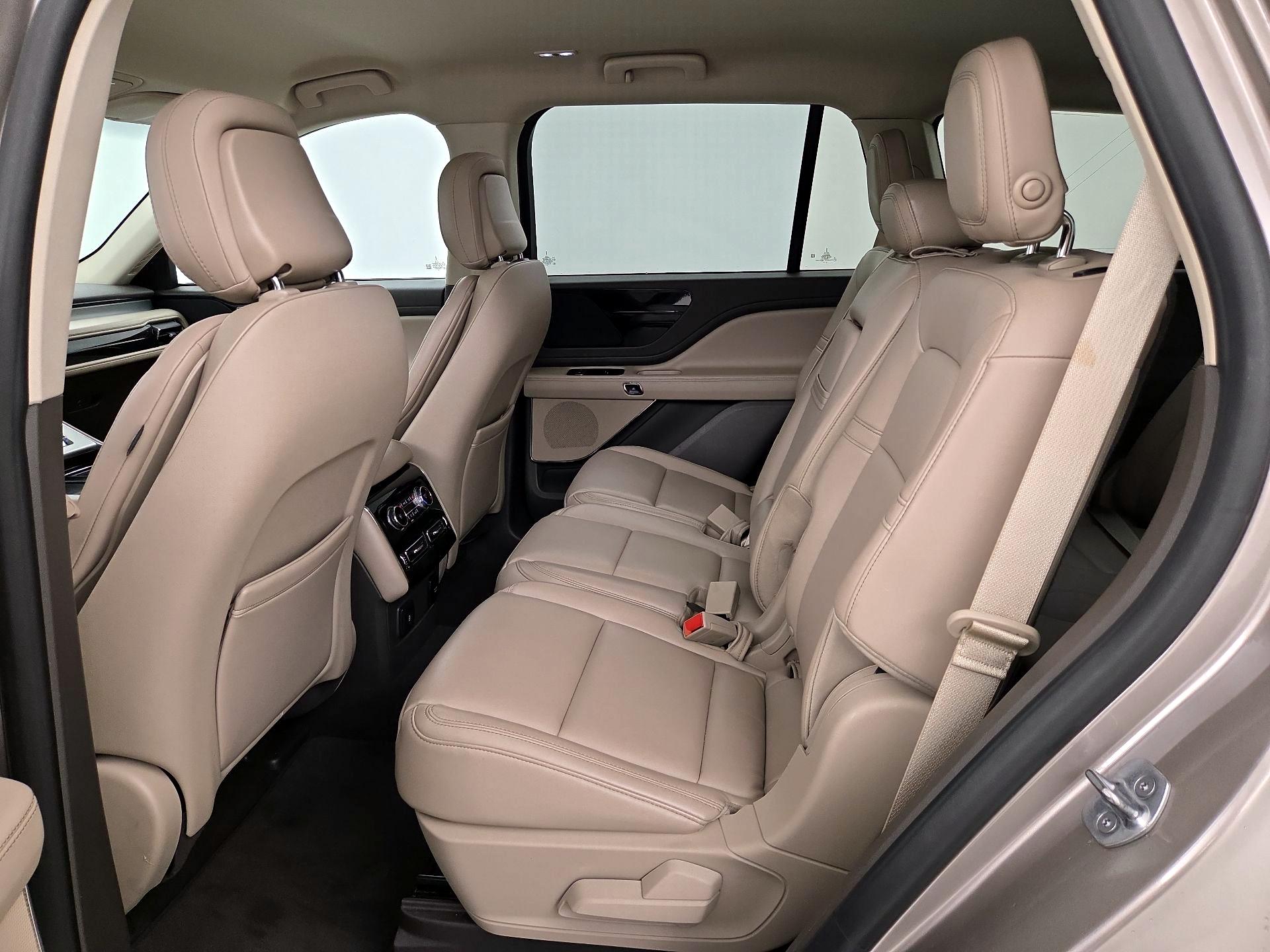 Thumbnail: 2020 Lincoln Aviator - 20