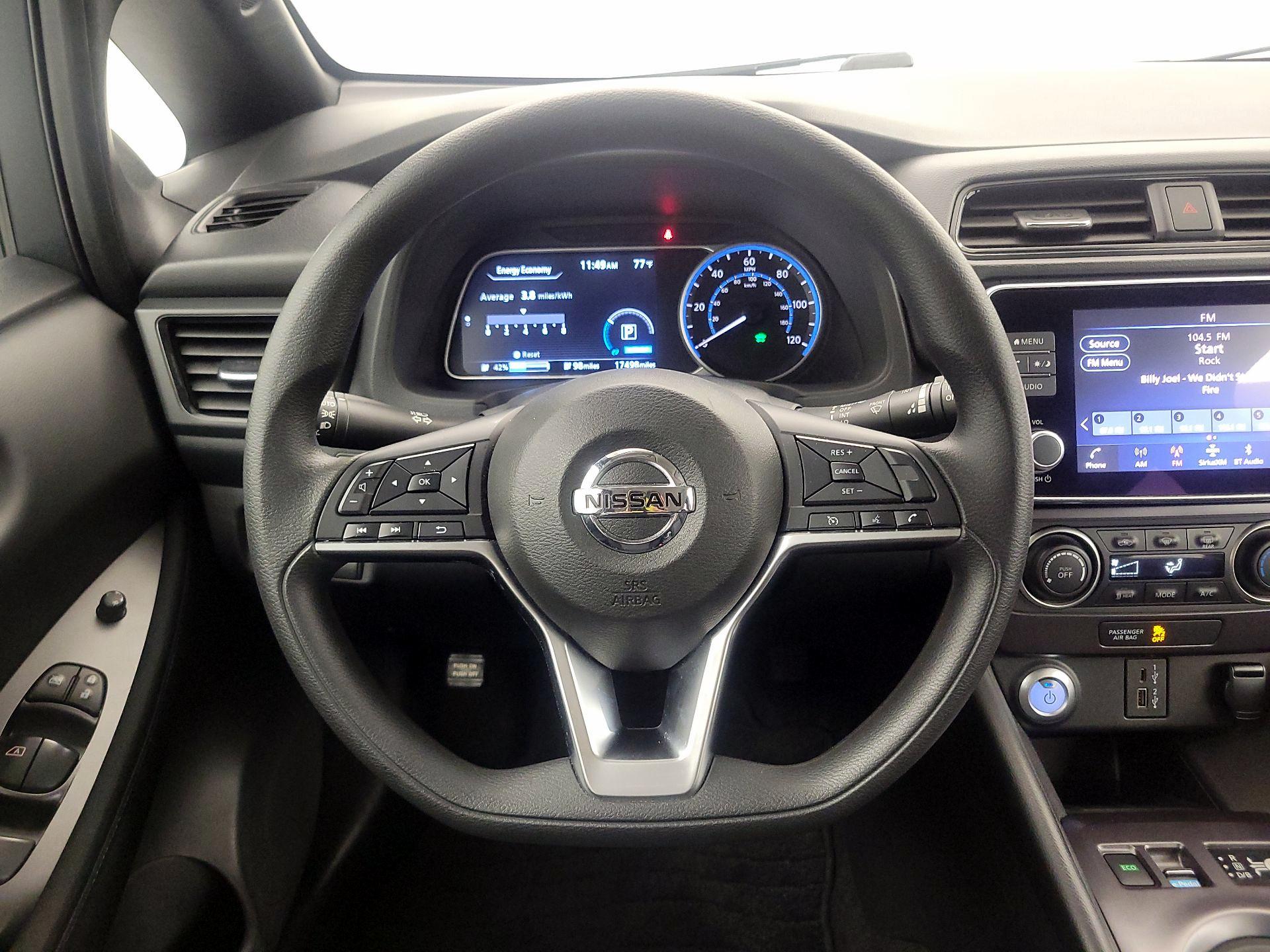 Thumbnail: 2021 Nissan Leaf - 10