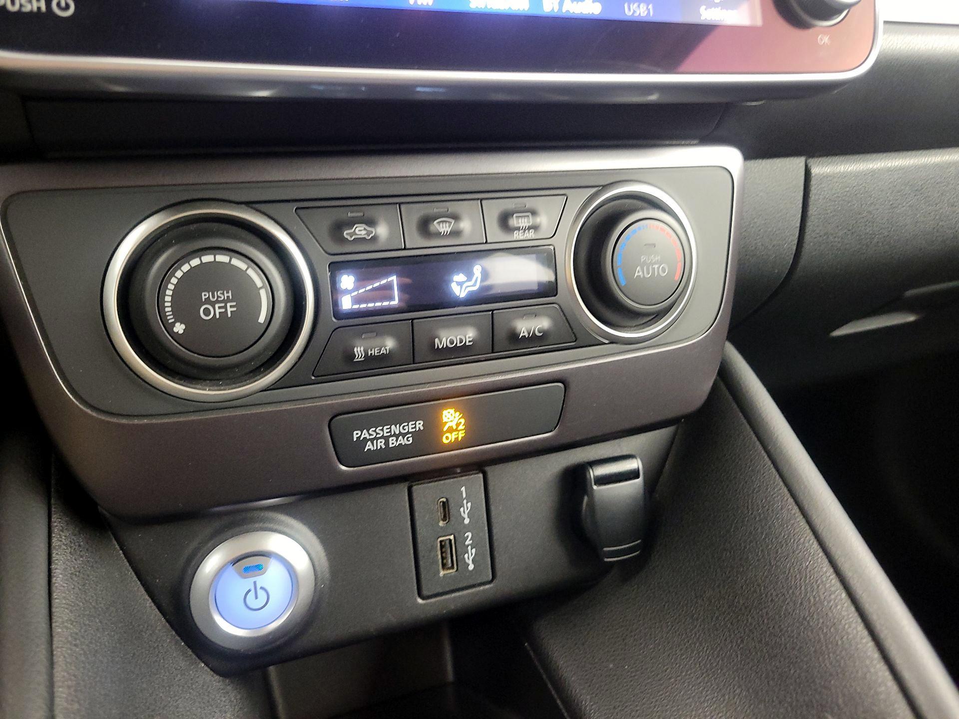 Thumbnail: 2021 Nissan Leaf - 16
