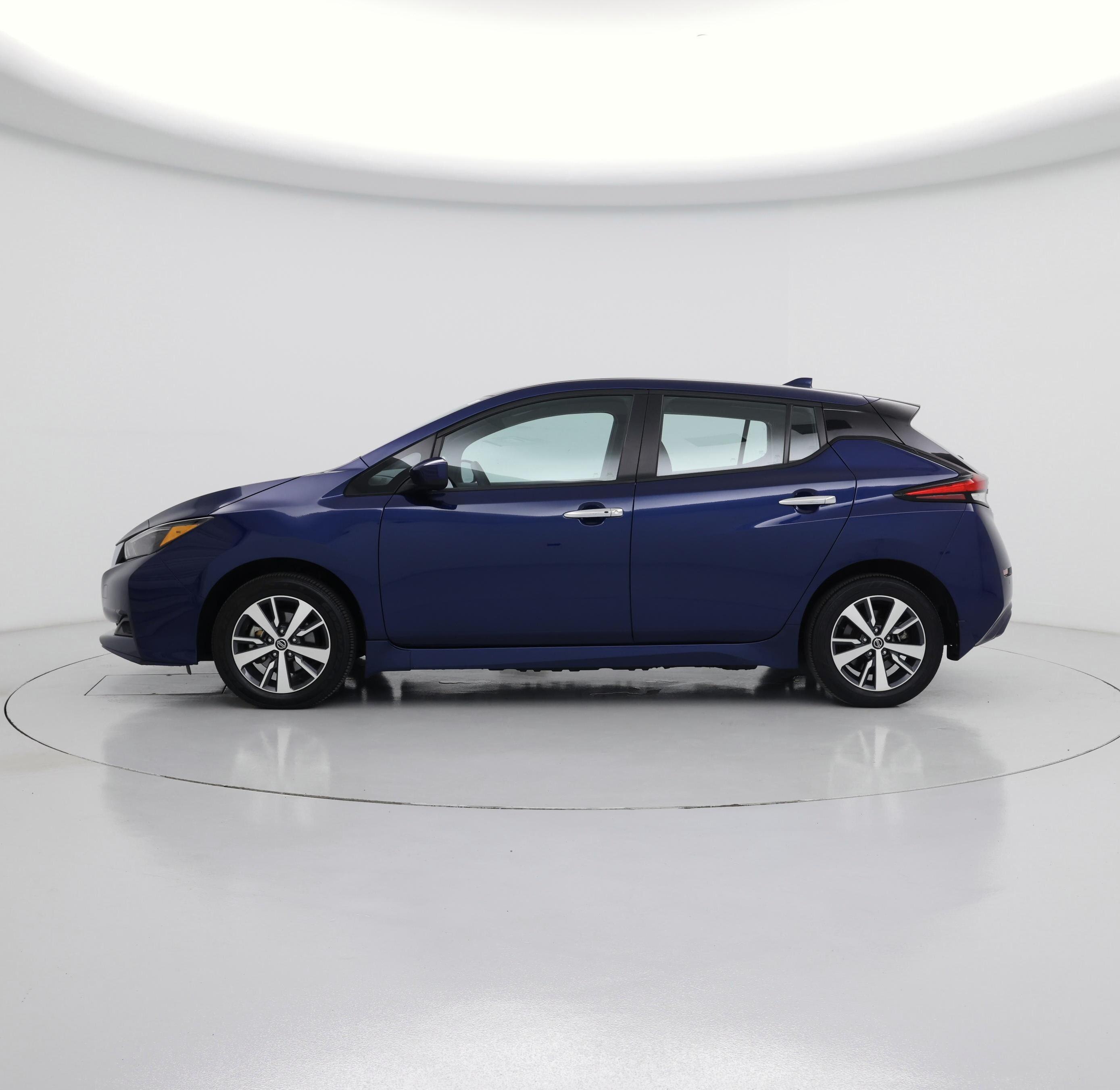 Thumbnail: 2021 Nissan Leaf - 3