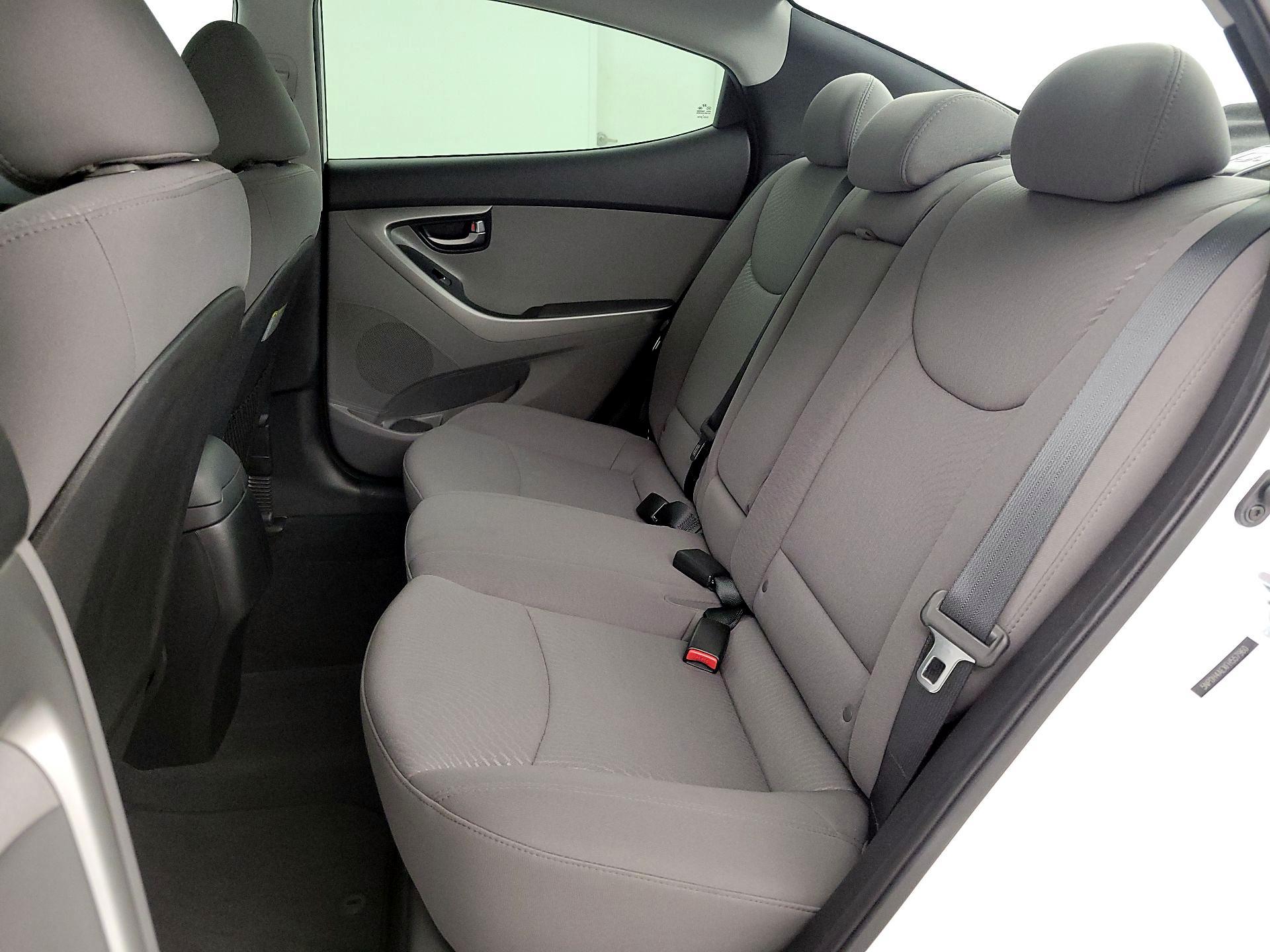 Thumbnail: 2015 Hyundai Elantra - 18