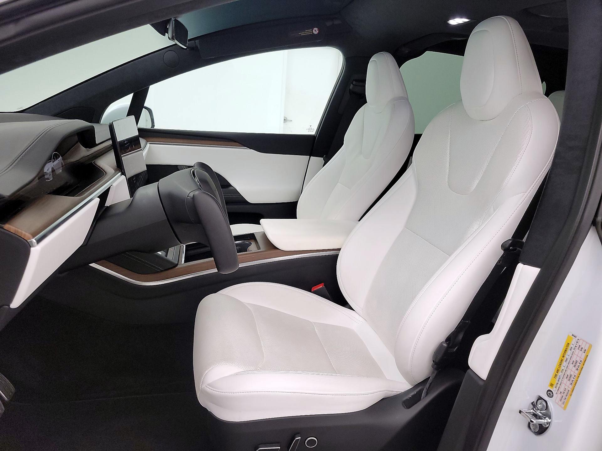 Thumbnail: 2023 Tesla Model X - 11