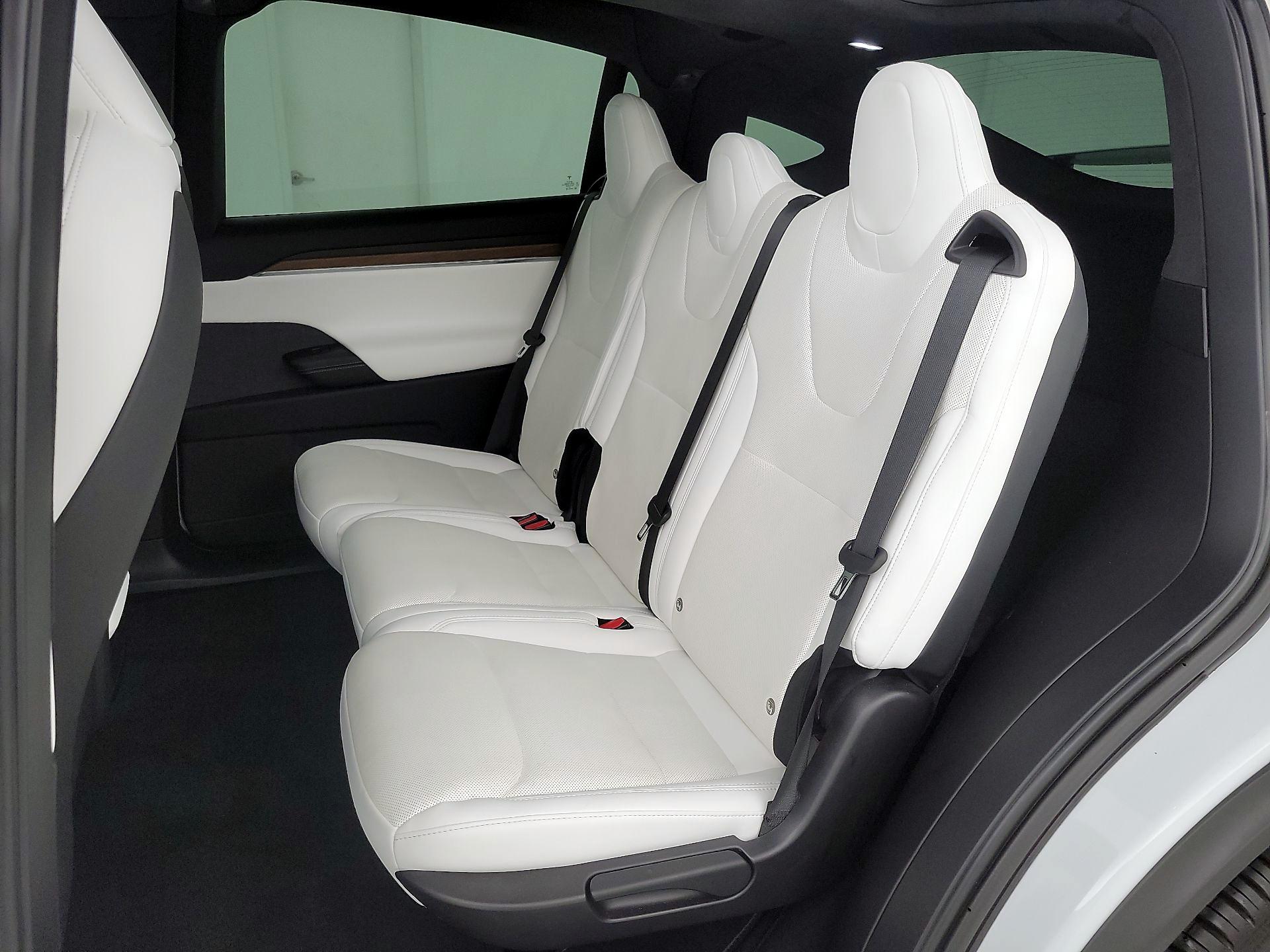 Thumbnail: 2023 Tesla Model X - 19