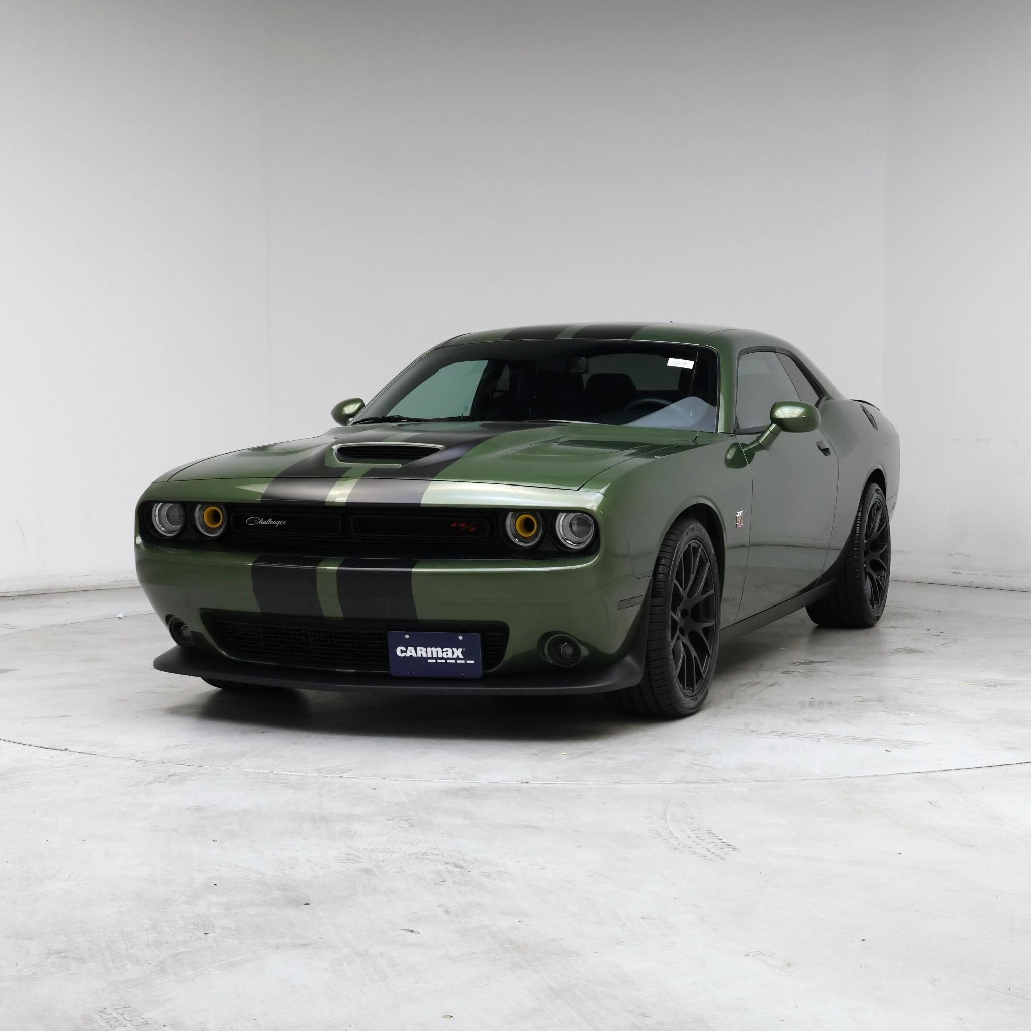 Thumbnail: 2021 Dodge Challenger - 4