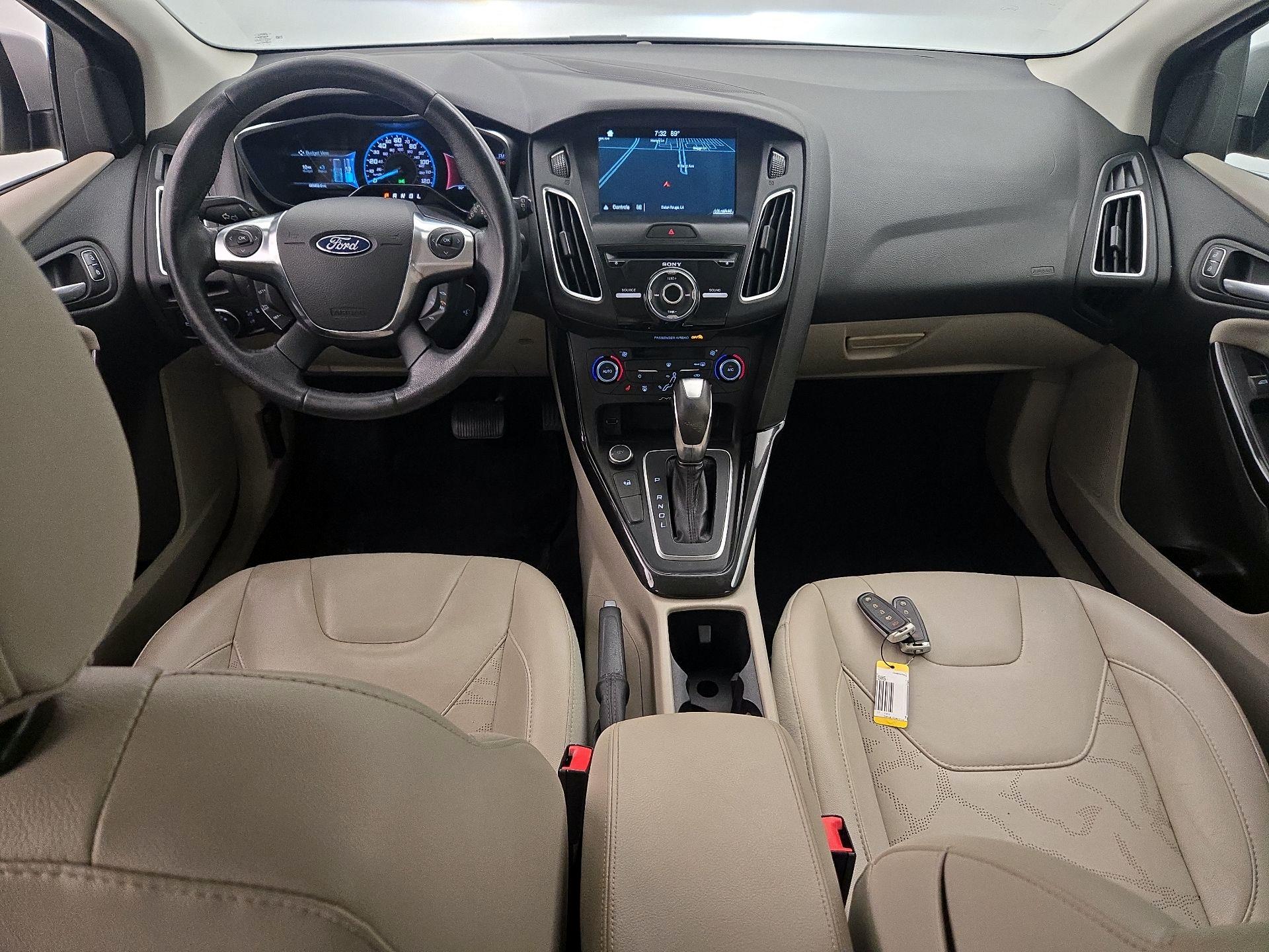 Thumbnail: 2017 Ford Focus - 9