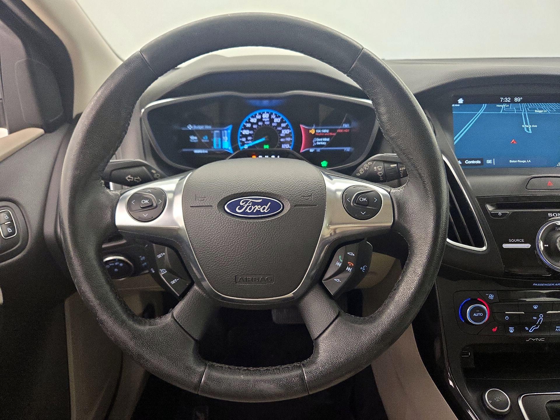 Thumbnail: 2017 Ford Focus - 10