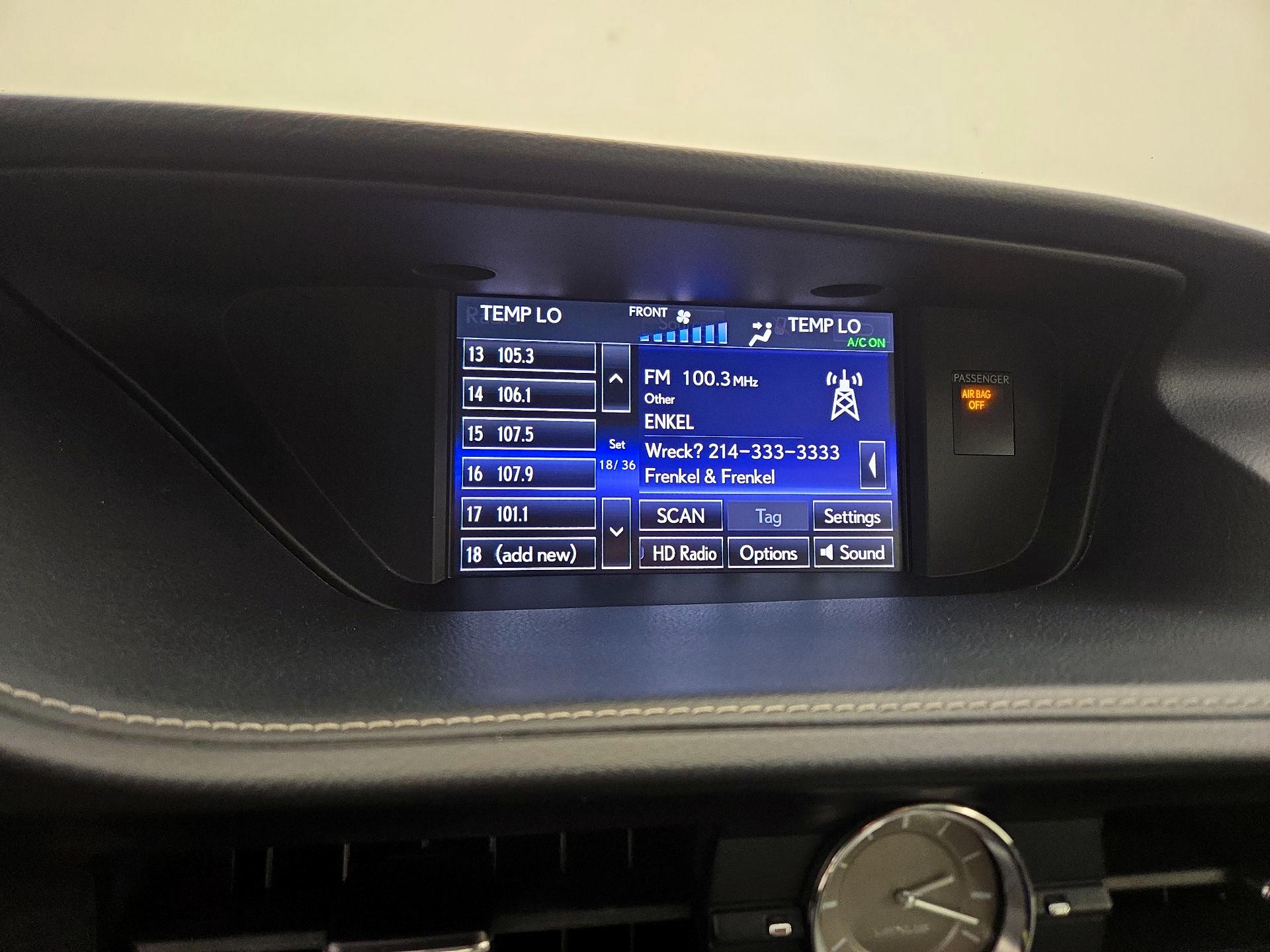 Thumbnail: 2015 Lexus ES - 16