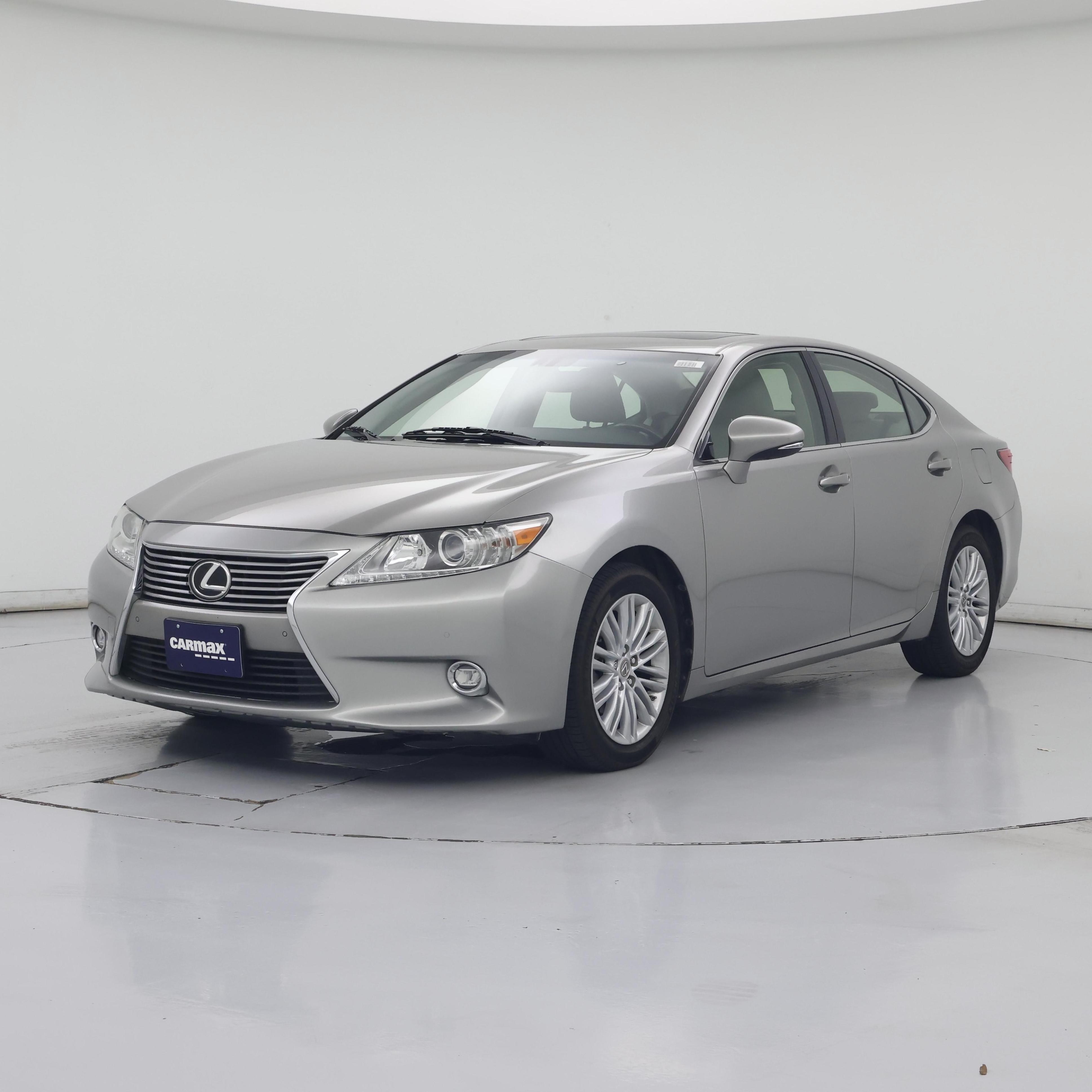 Thumbnail: 2015 Lexus ES - 4