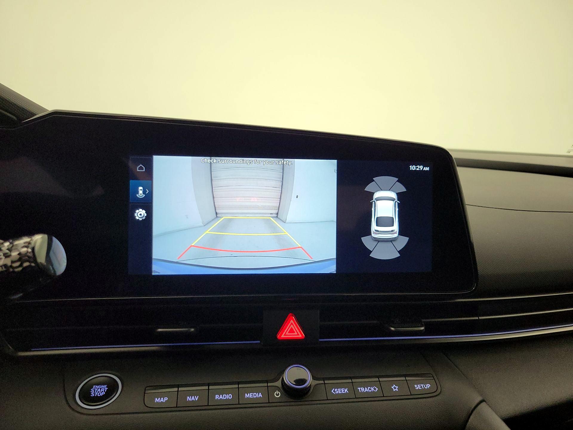Thumbnail: 2025 Hyundai Elantra - 15