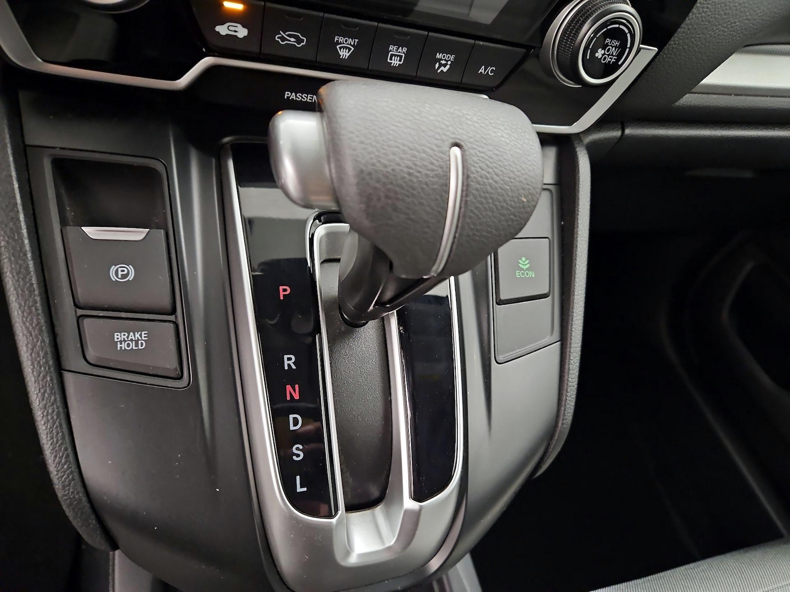 2018 Honda CR-V LX - Photo 18