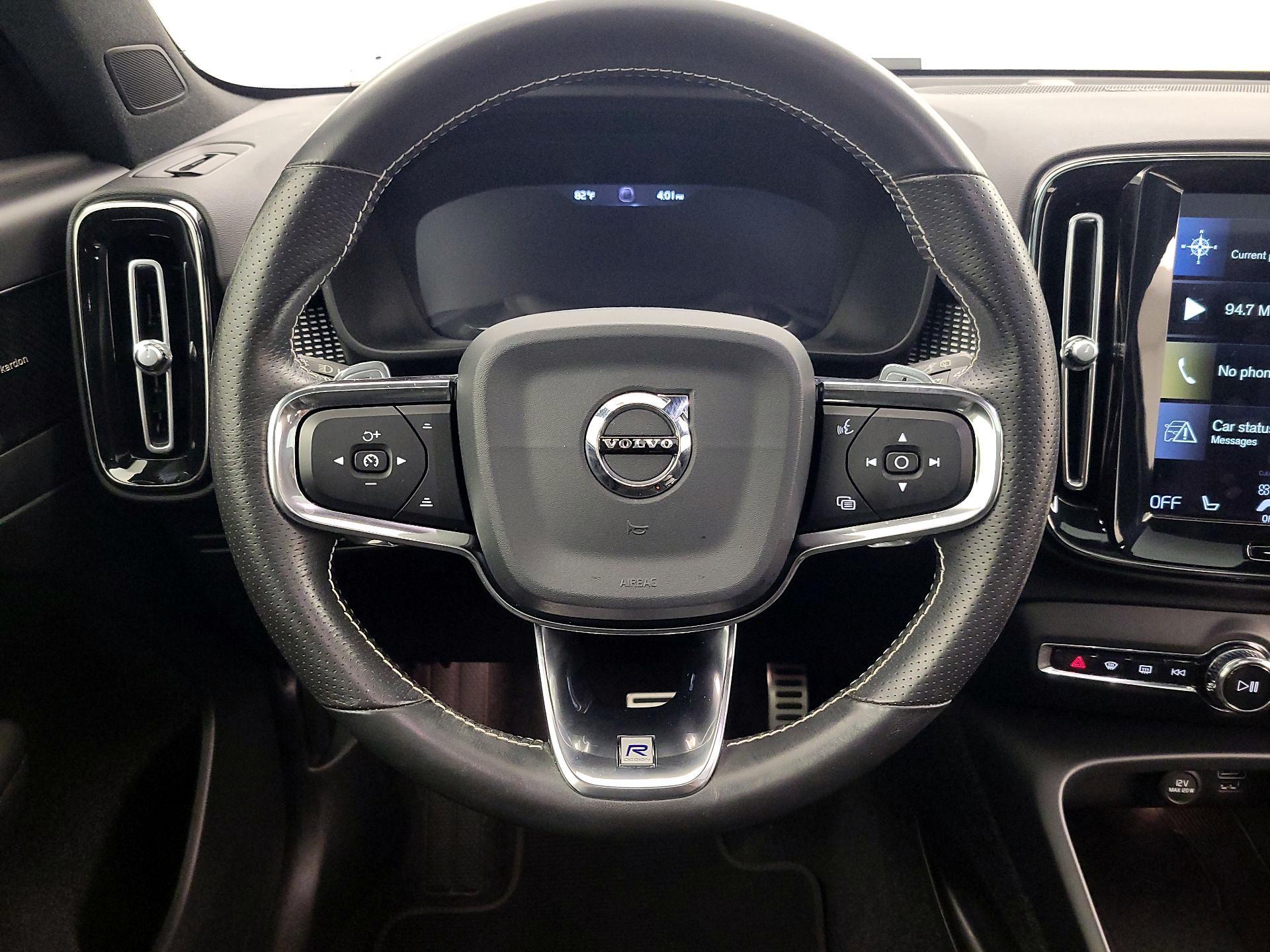 Thumbnail: 2020 Volvo XC40 - 10